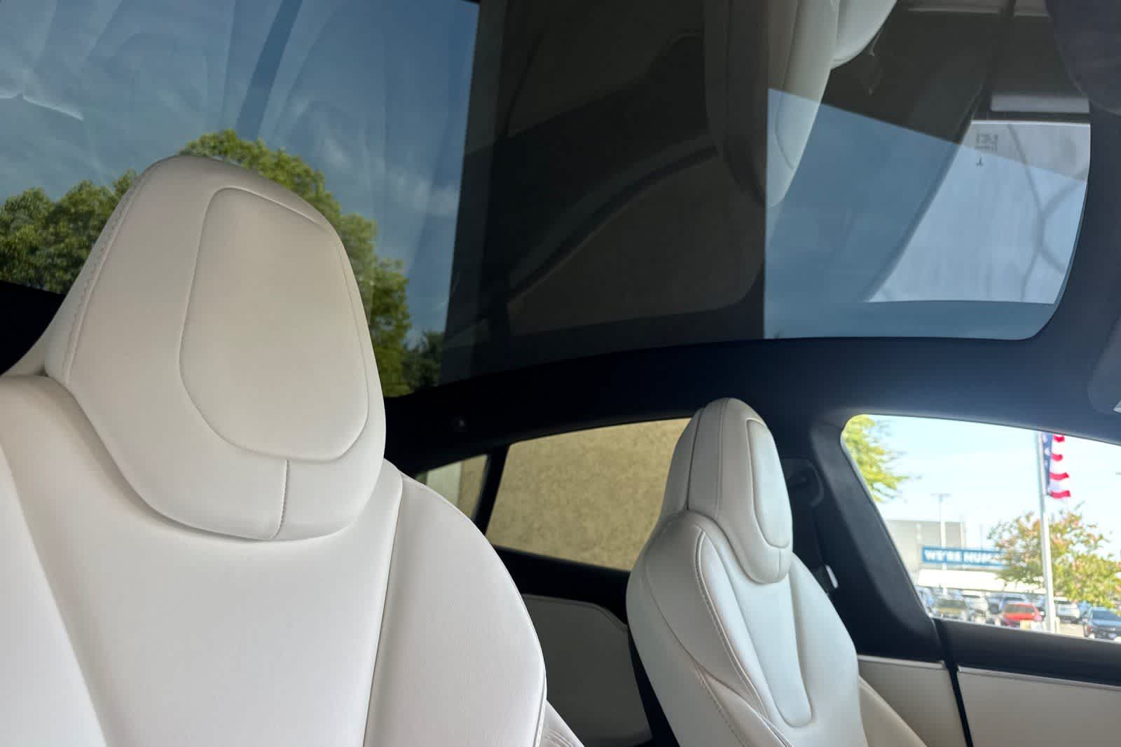 Thumbnail: 2018 Tesla Model S - 17