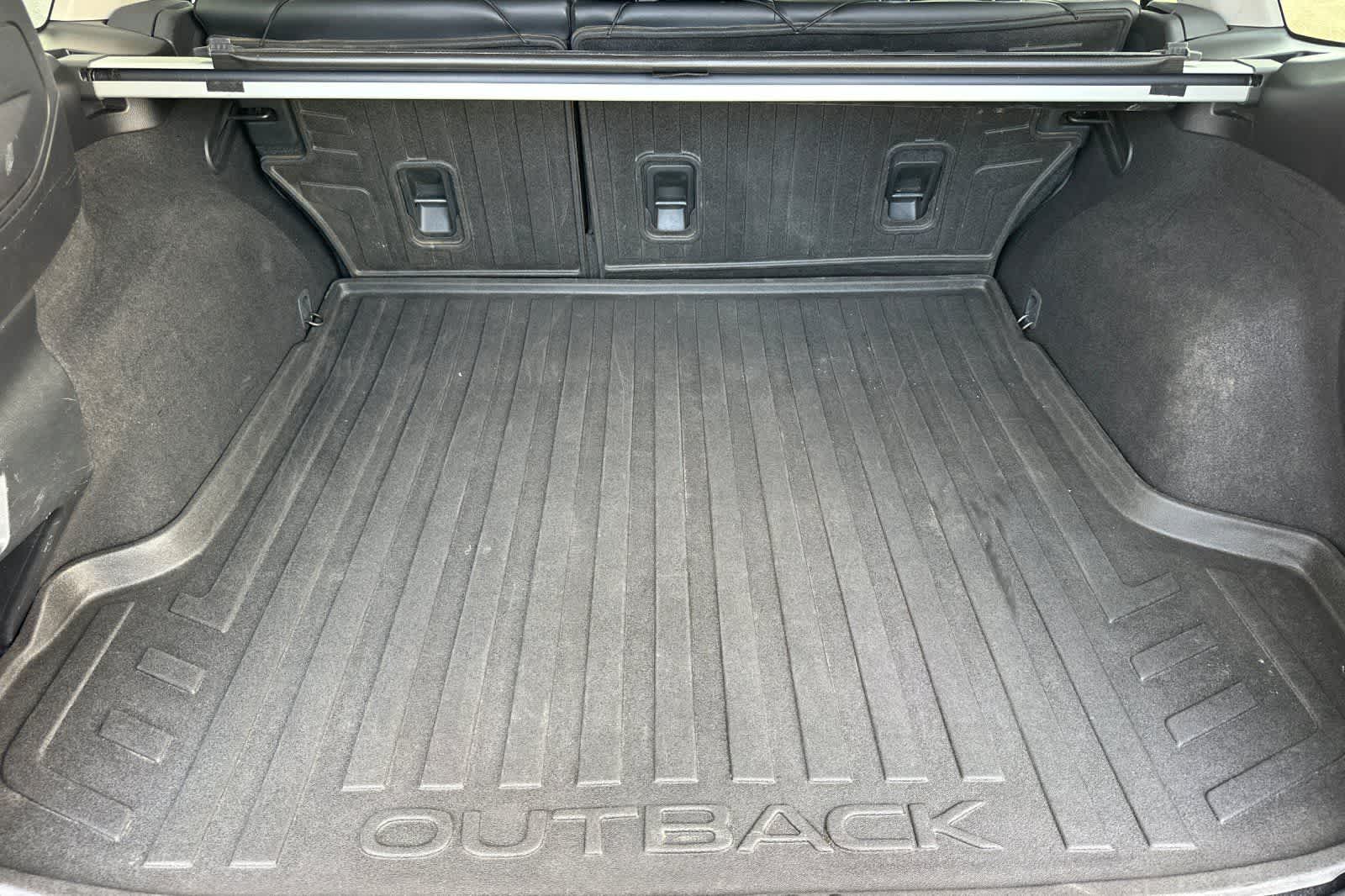 Thumbnail: 2016 Subaru Outback - 16