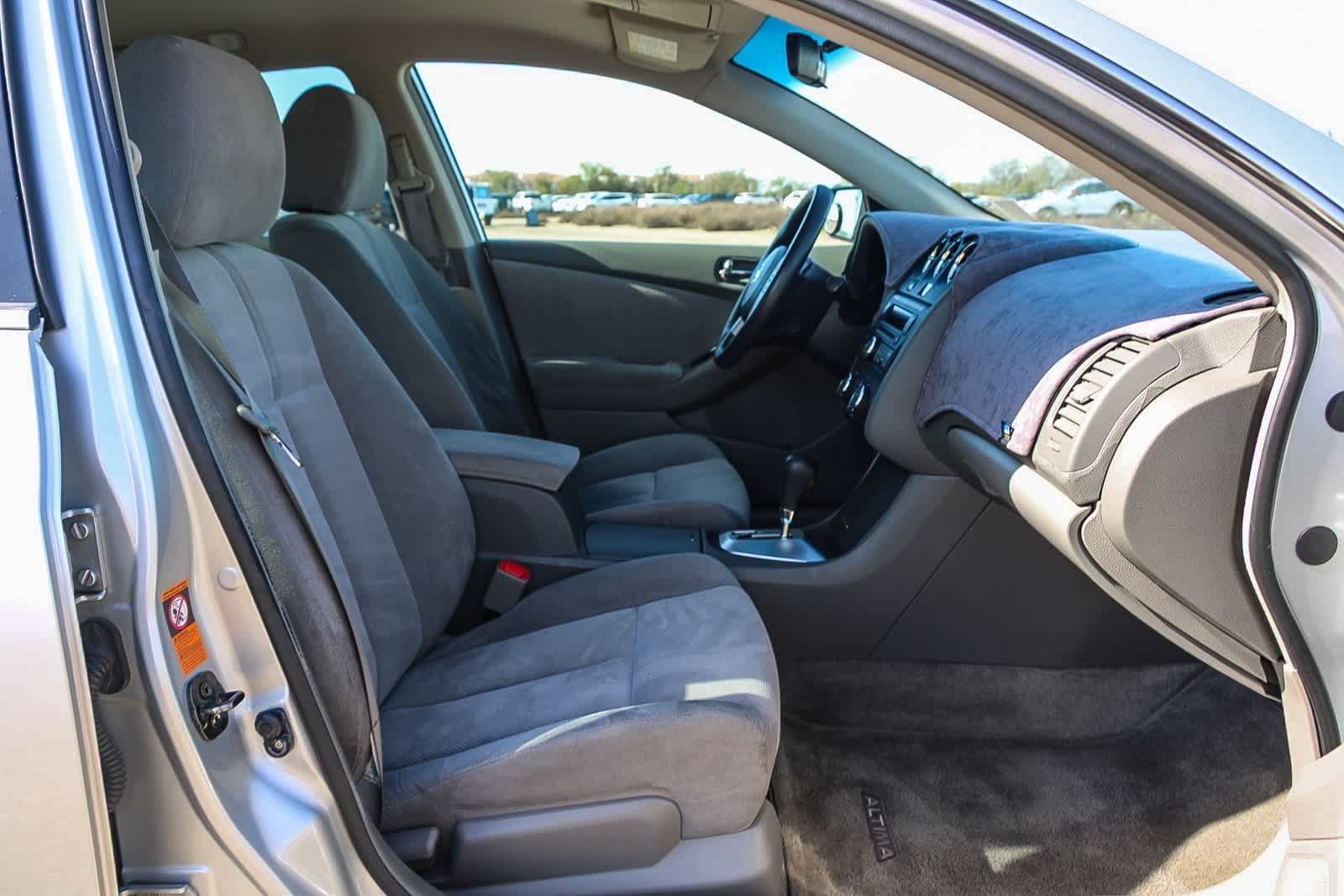 Thumbnail: 2007 Nissan Altima - 16