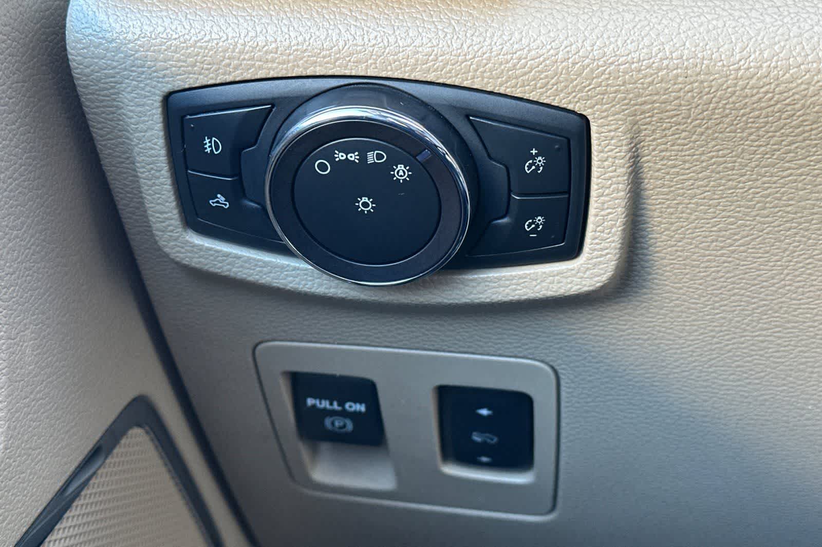 Thumbnail: 2019 Ford F-150 - 32