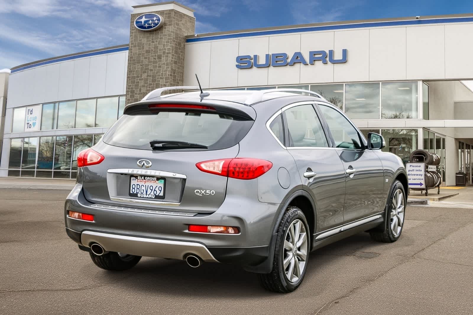 Thumbnail: 2017 INFINITI QX50 - 4