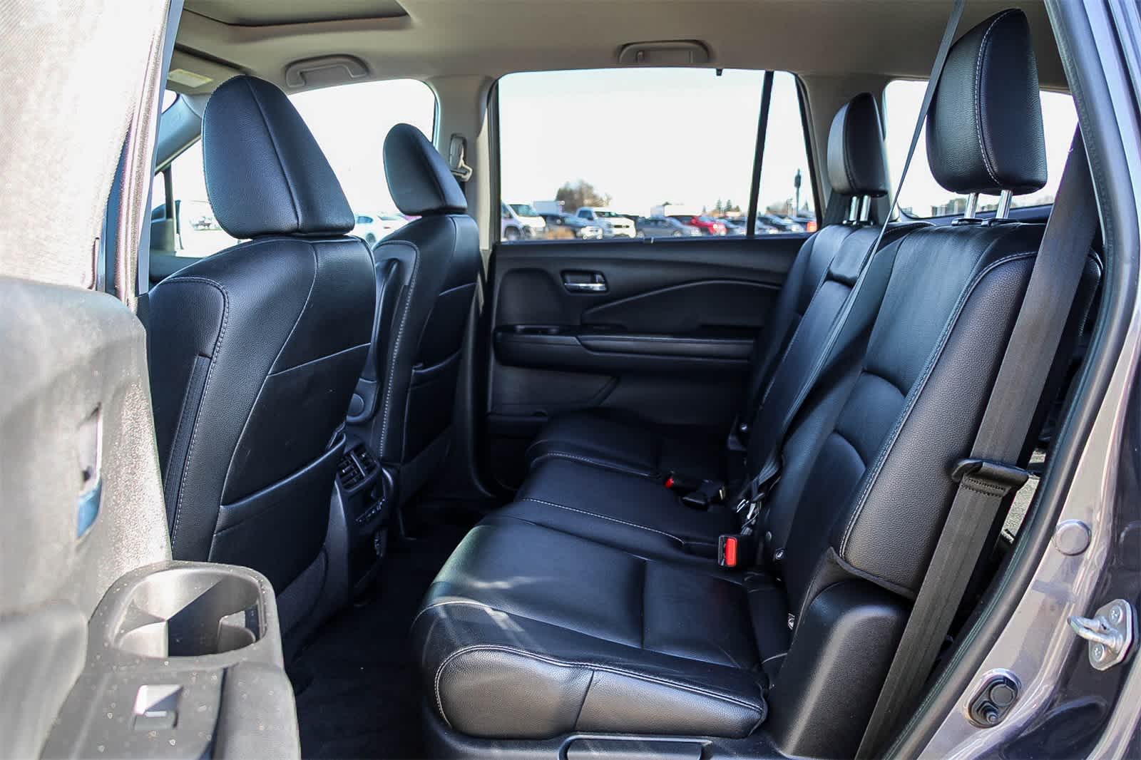 Thumbnail: 2020 Honda Pilot - 18