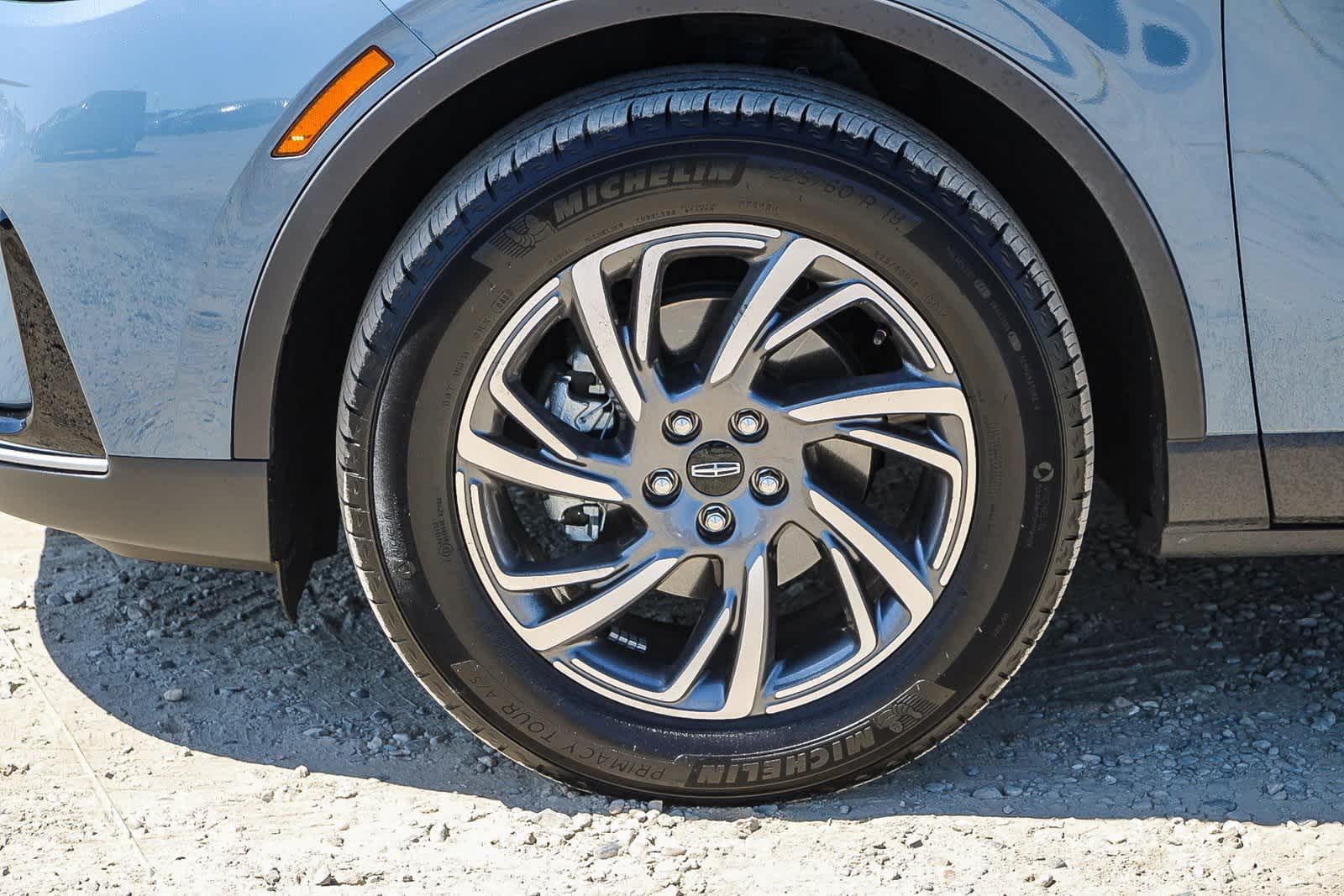 2023 Lincoln Corsair Standard 9