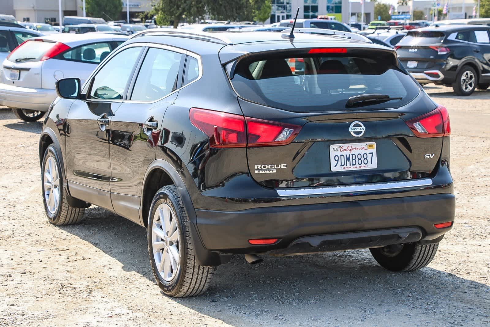 Thumbnail: 2018 Nissan Rogue Sport - 2
