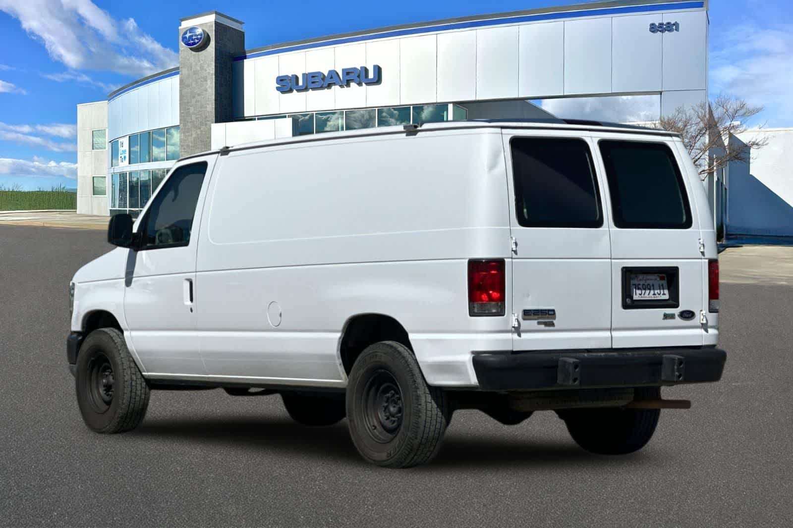 Thumbnail: 2014 Ford Econoline - 8
