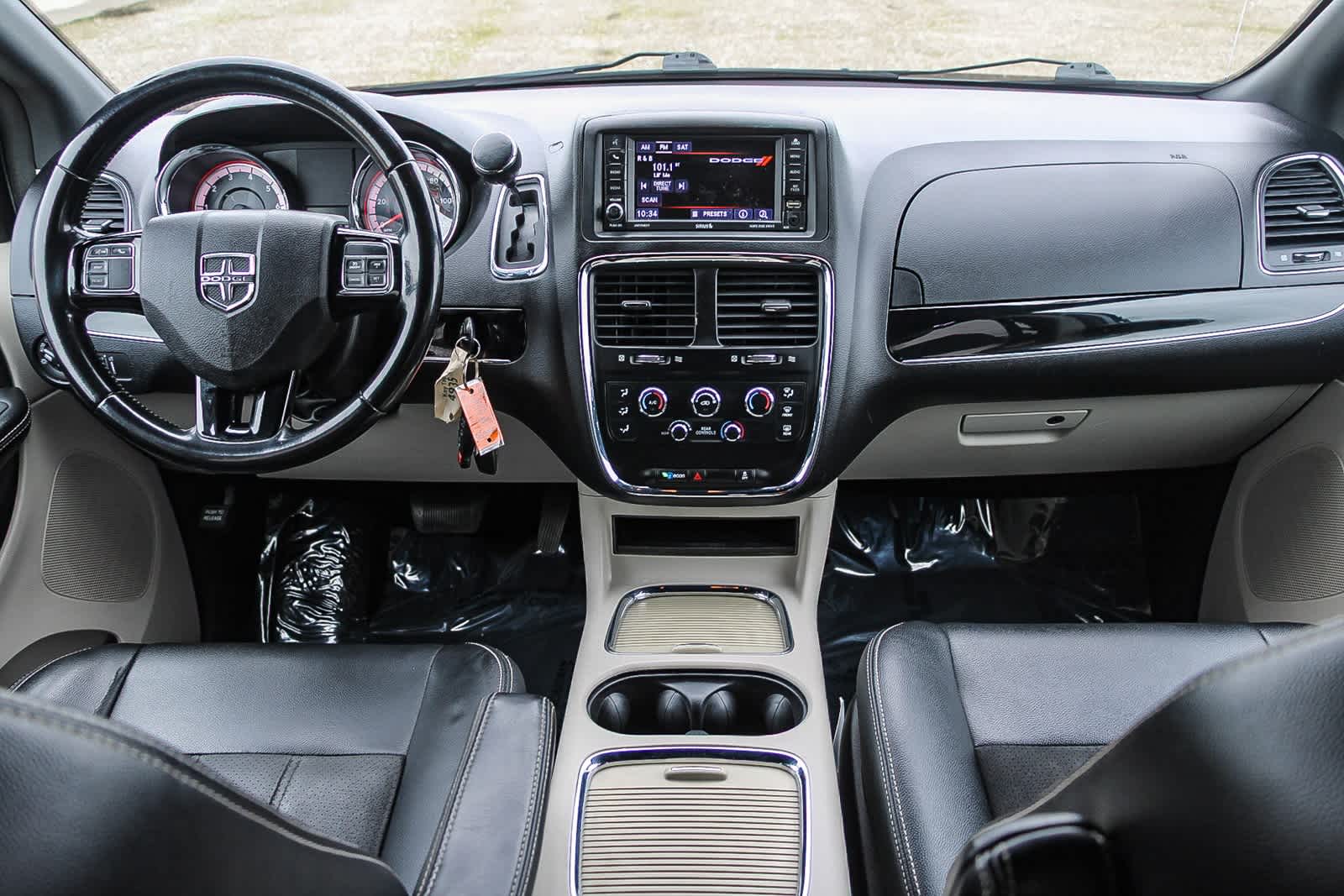 Thumbnail: 2019 Dodge Grand Caravan - 13