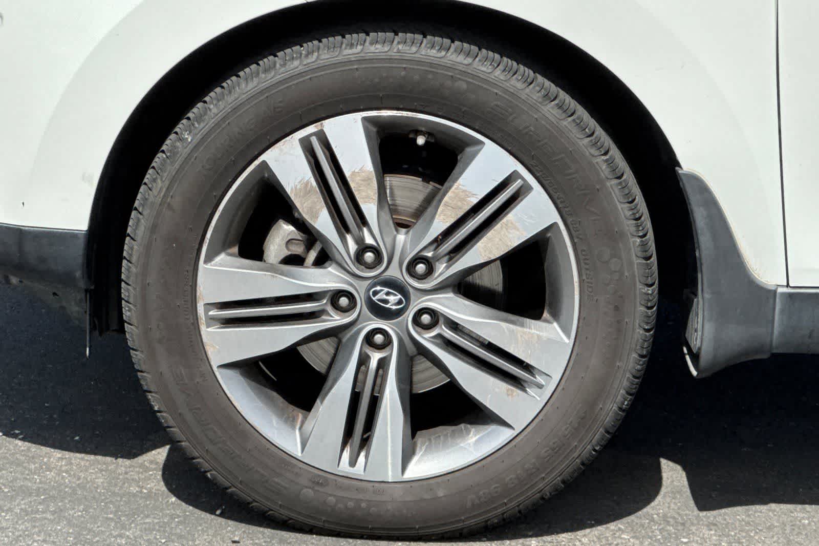 Thumbnail: 2012 Hyundai Tucson - 29