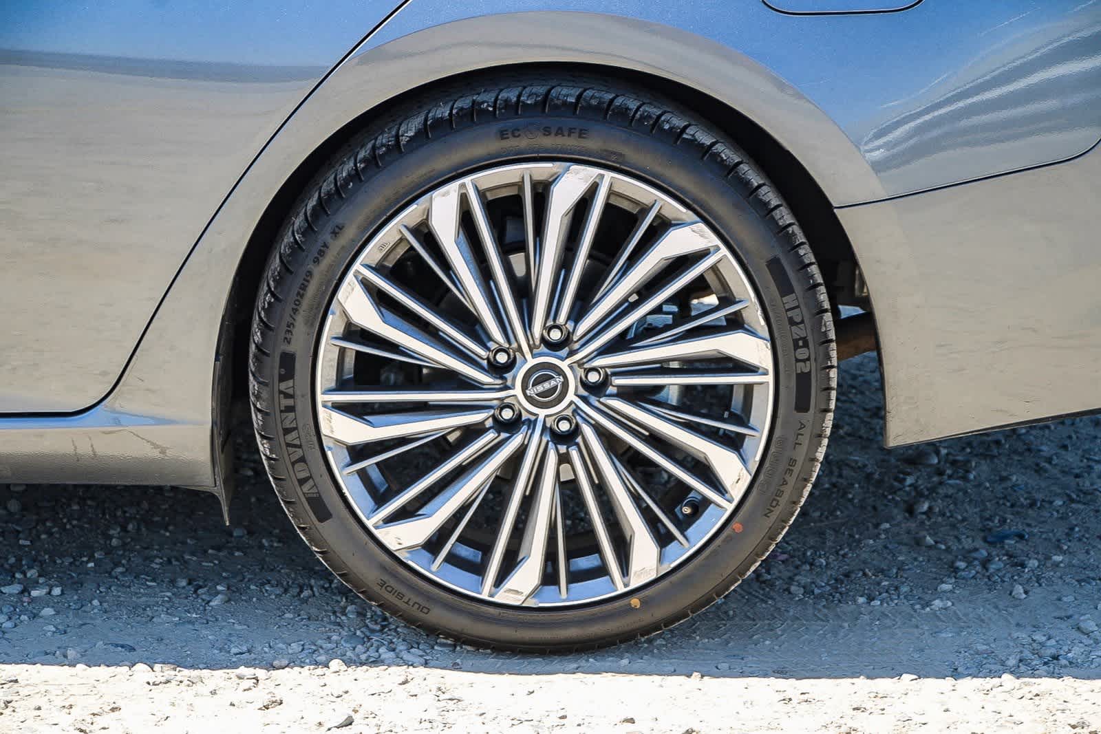 2023 Nissan Altima SL 10