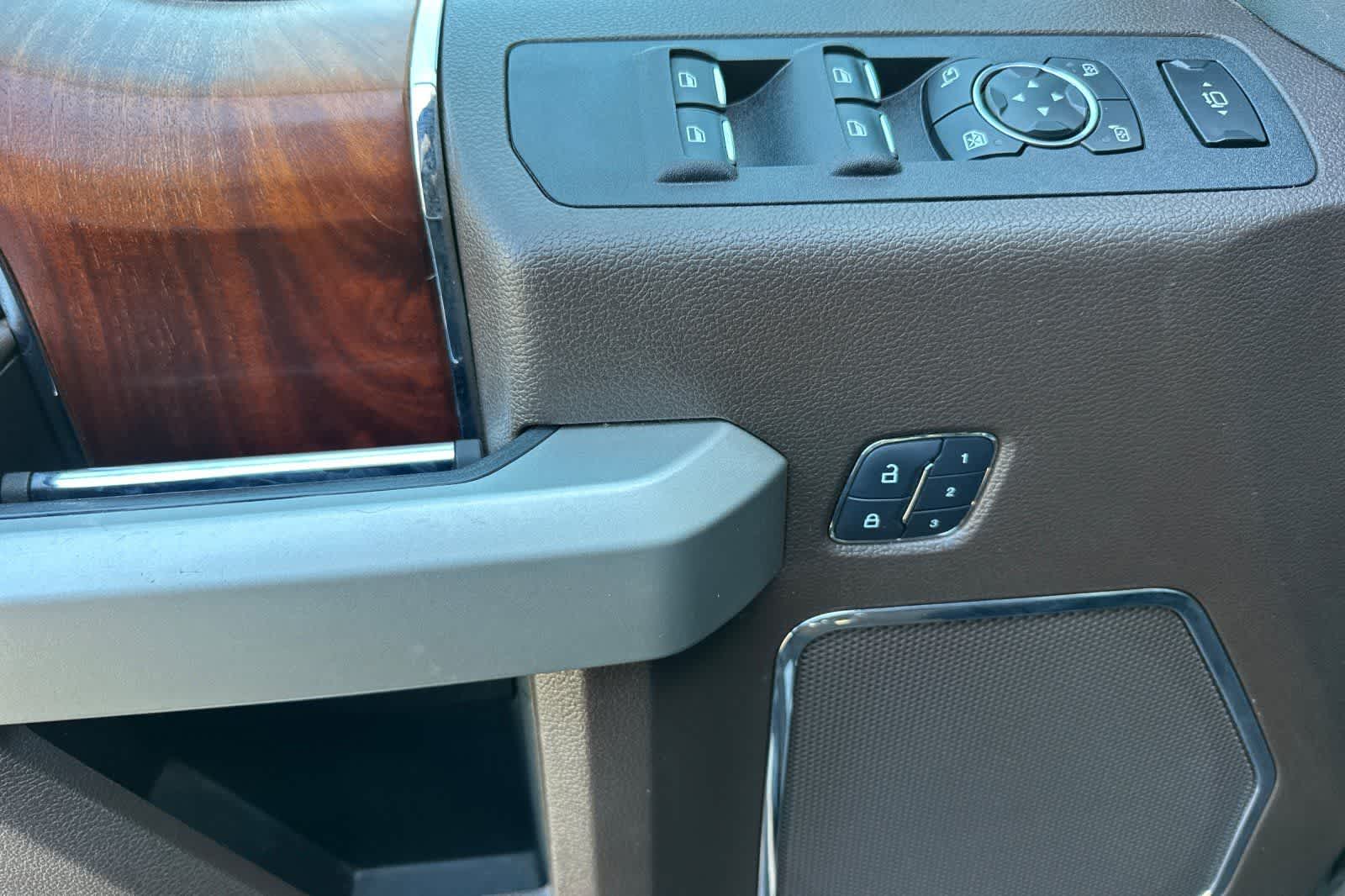 Thumbnail: 2017 Ford Econoline - 12