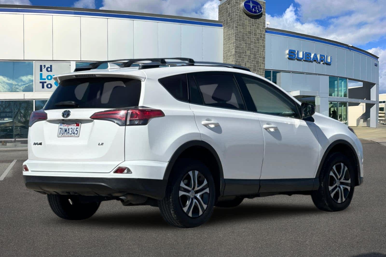 Thumbnail: 2016 Toyota RAV4 - 2