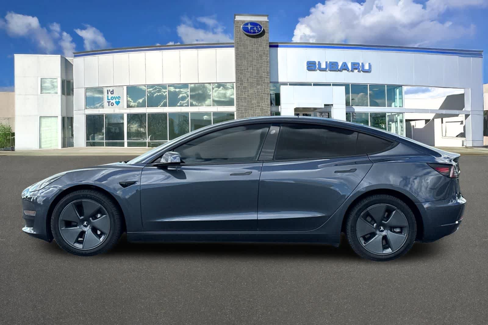 Thumbnail: 2022 Tesla Model 3 - 9