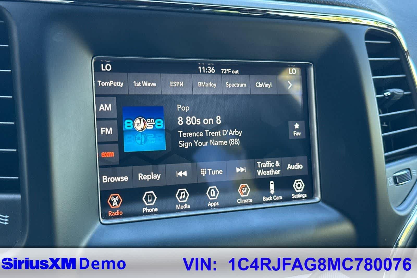 Thumbnail: 2021 Jeep Grand Cherokee - 32