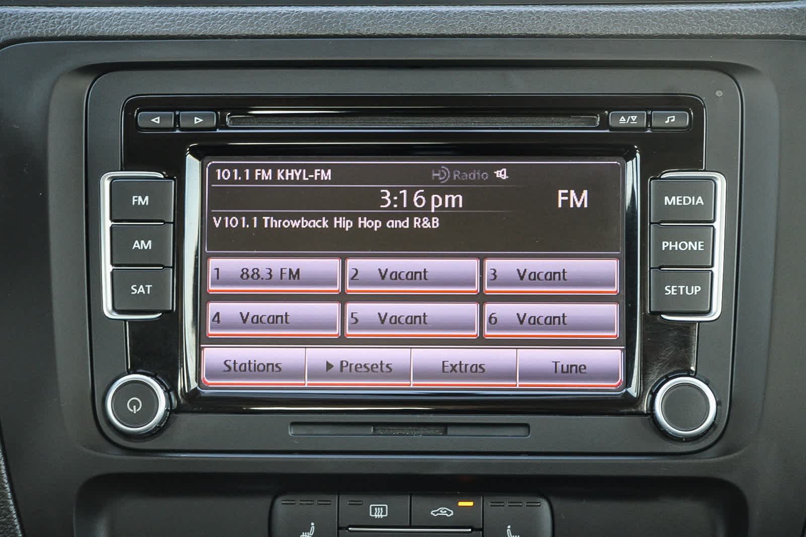 Thumbnail: 2014 Volkswagen Jetta - 14