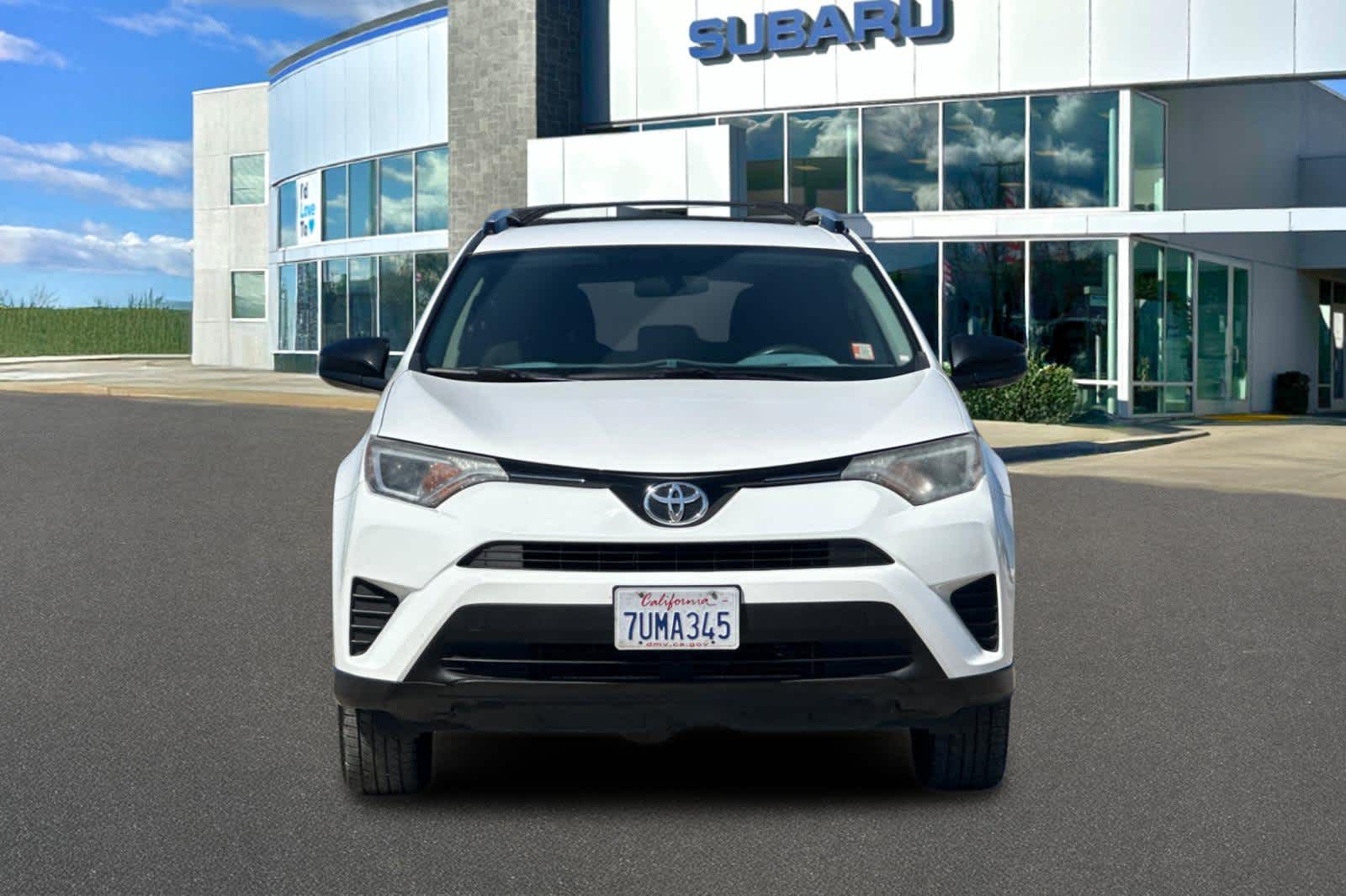 Thumbnail: 2016 Toyota RAV4 - 10