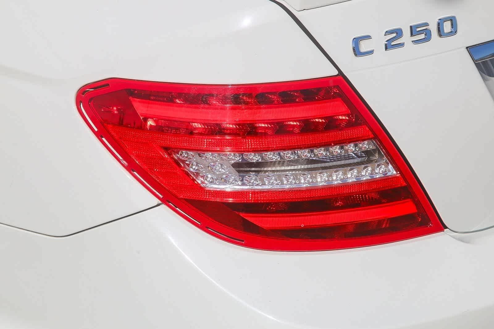 Thumbnail: 2012 Mercedes-Benz C-Class - 26