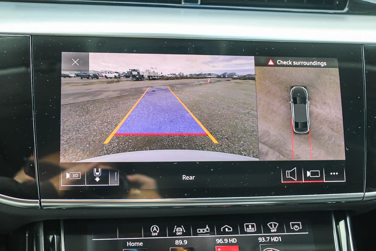 Thumbnail: 2019 Audi A8 - 23