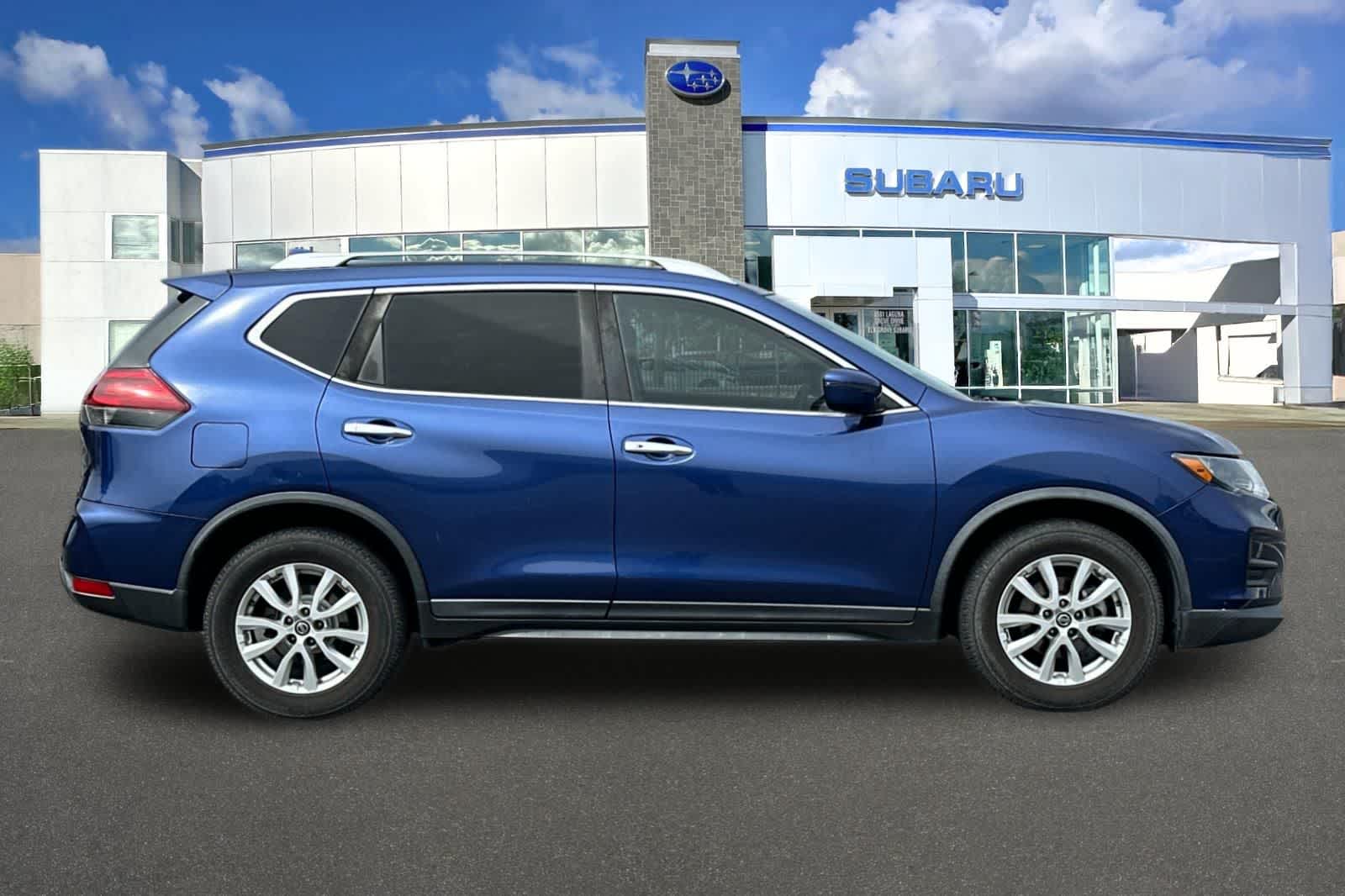 Thumbnail: 2020 Nissan Rogue - 6