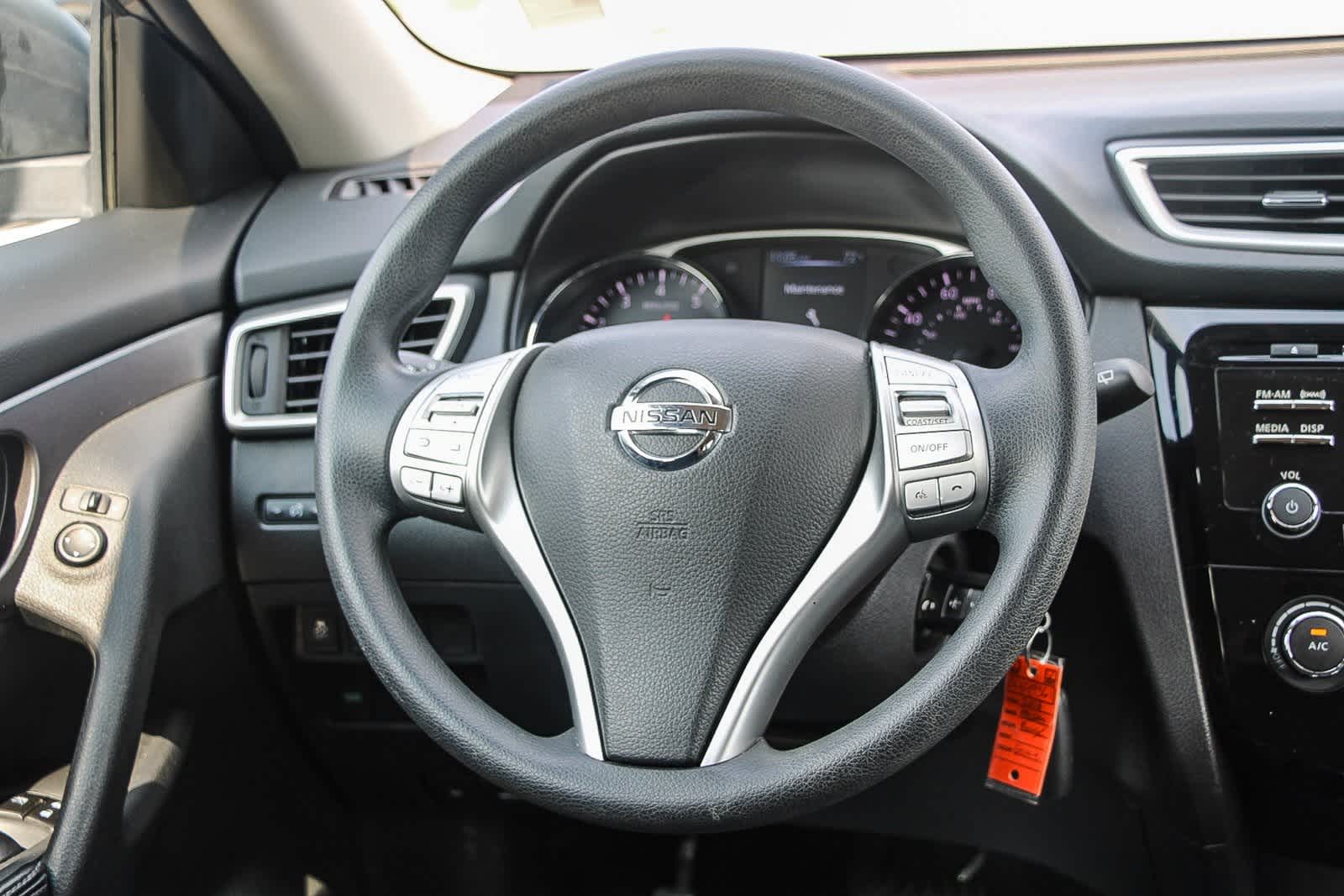 Thumbnail: 2016 Nissan Rogue - 15