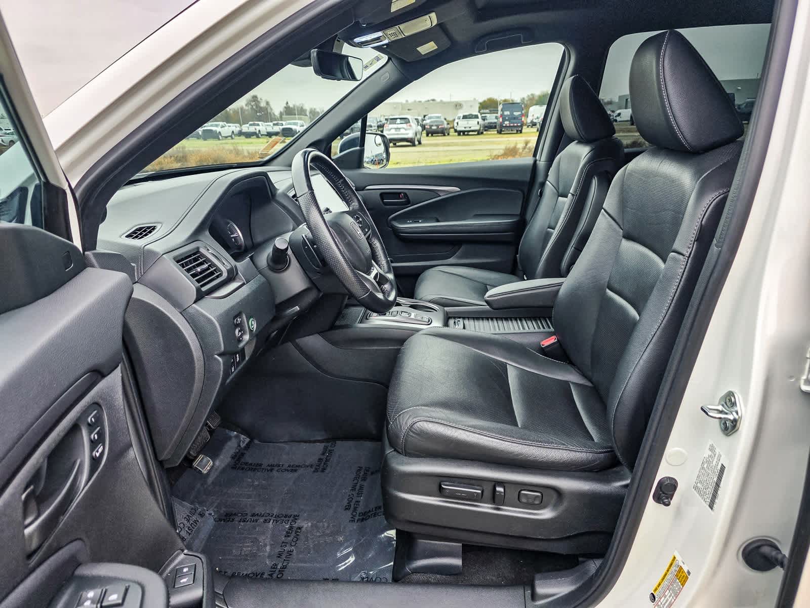 Thumbnail: 2023 Honda Passport - 14