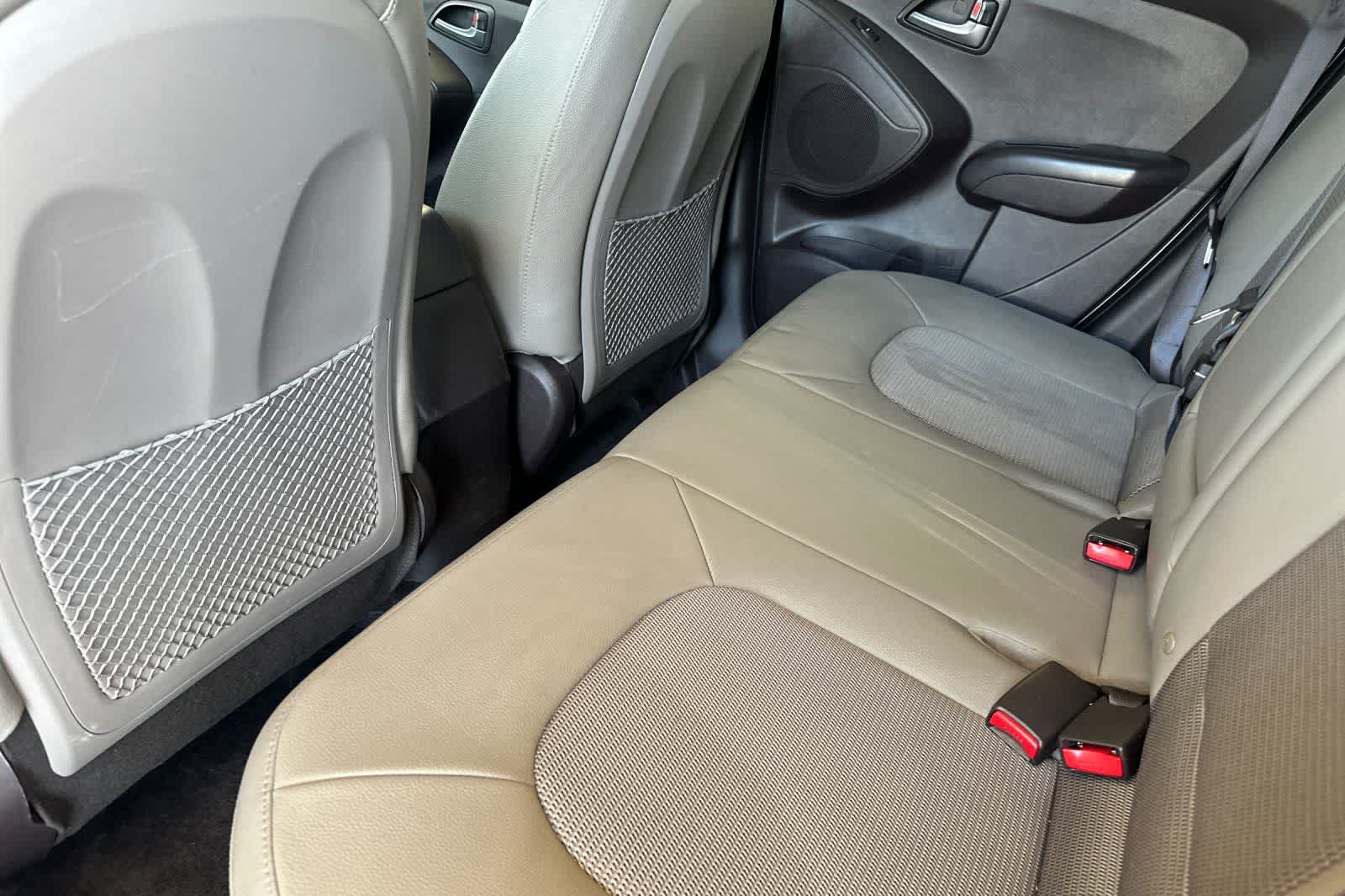 Thumbnail: 2015 Hyundai Tucson - 4