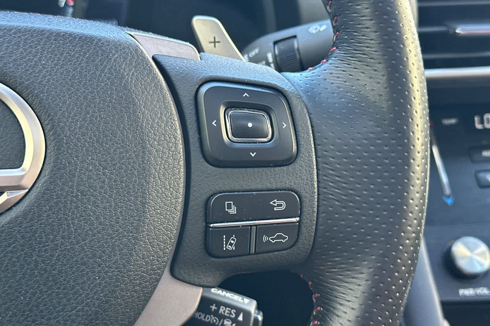 Thumbnail: 2017 Lexus IS - 27