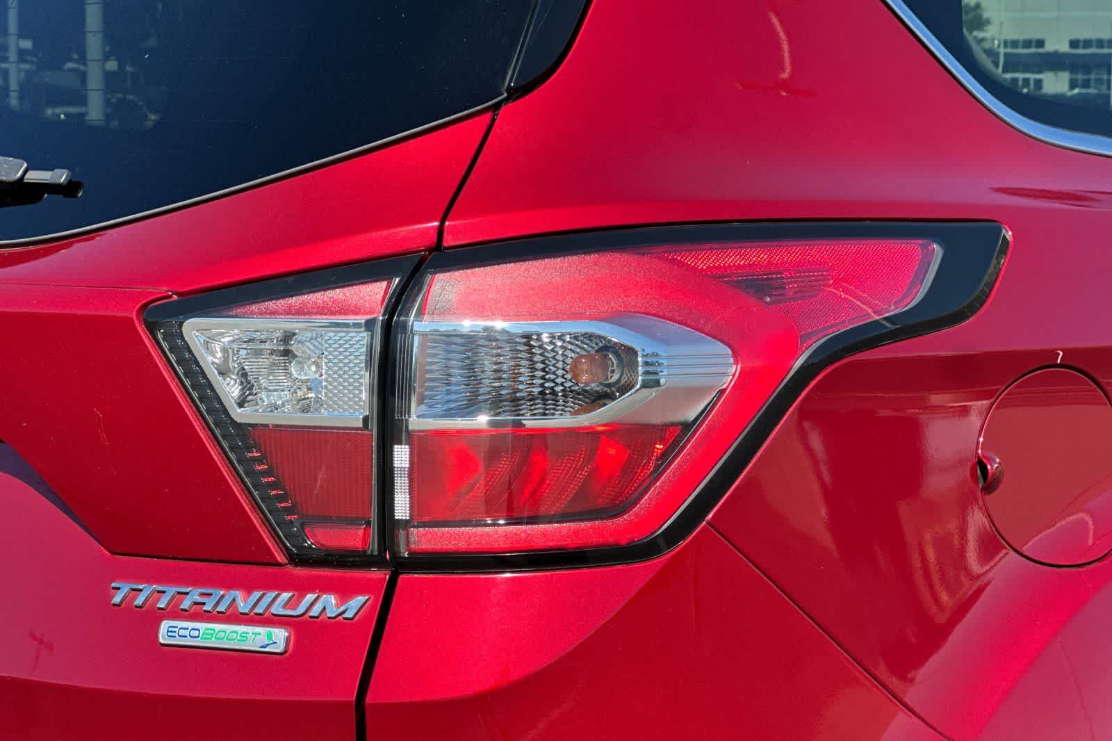 Thumbnail: 2017 Ford Escape - 32