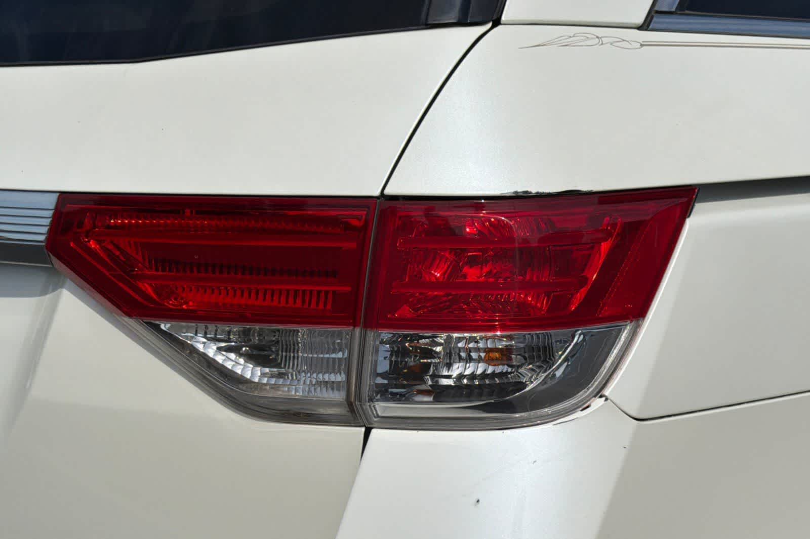Thumbnail: 2015 Honda Odyssey - 31