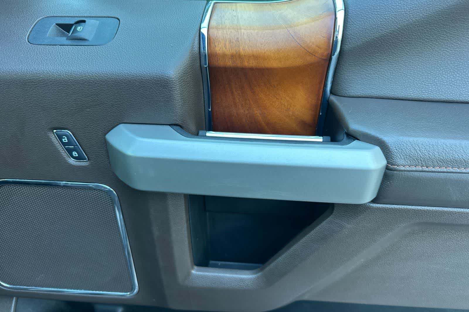 Thumbnail: 2017 Ford Econoline - 18