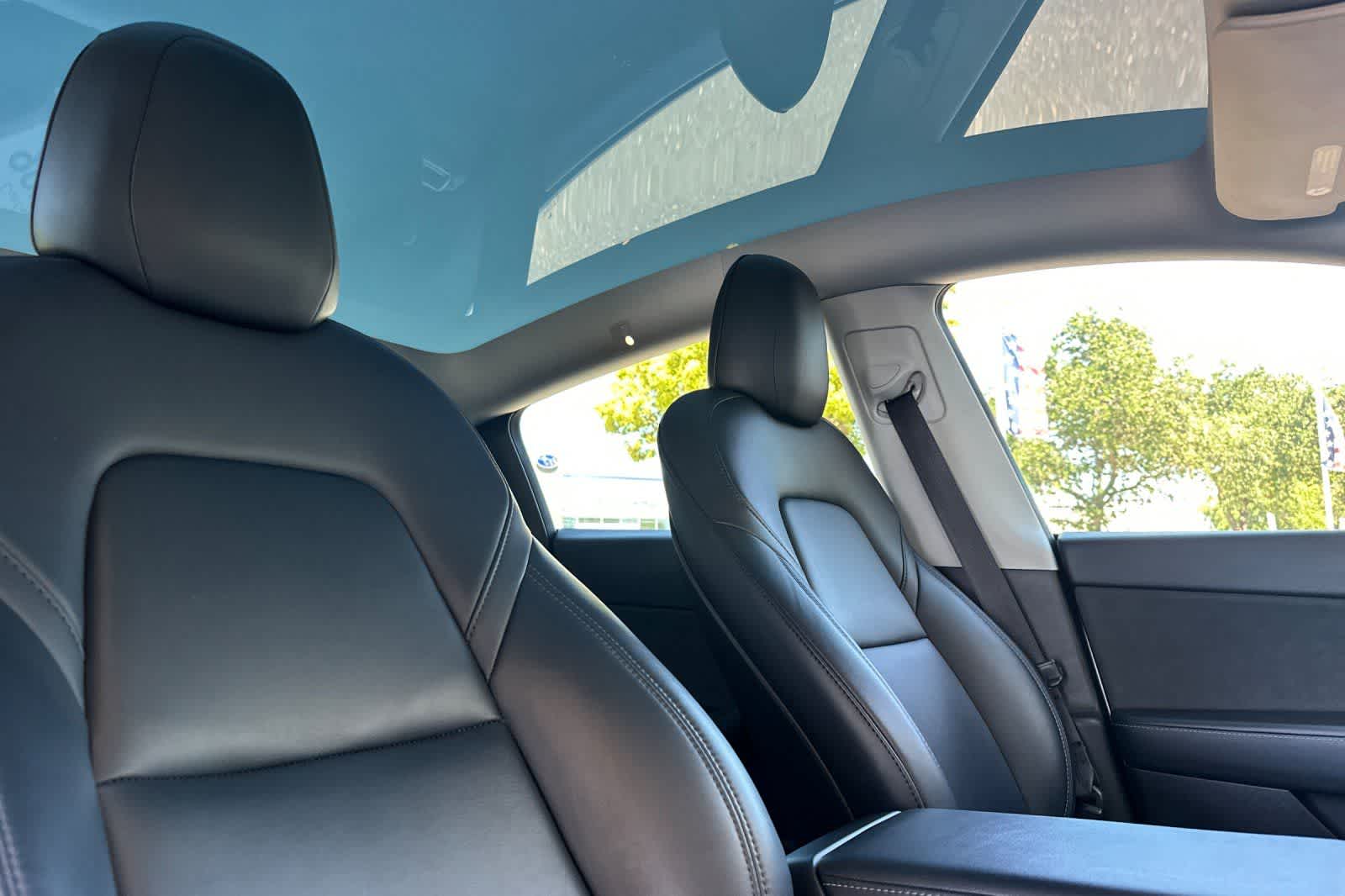 Thumbnail: 2022 Tesla Model Y - 18