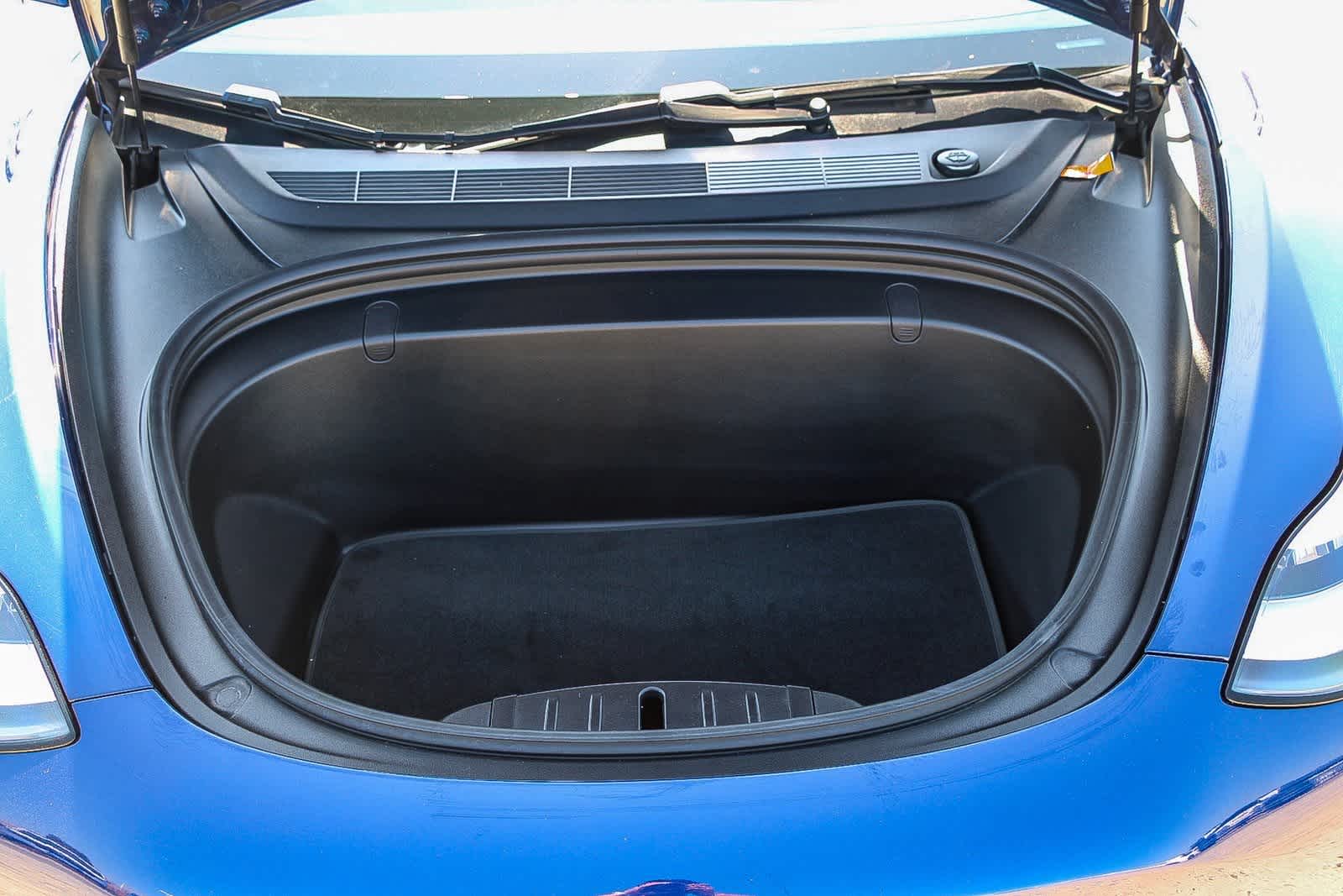 Thumbnail: 2018 Tesla Model 3 - 23