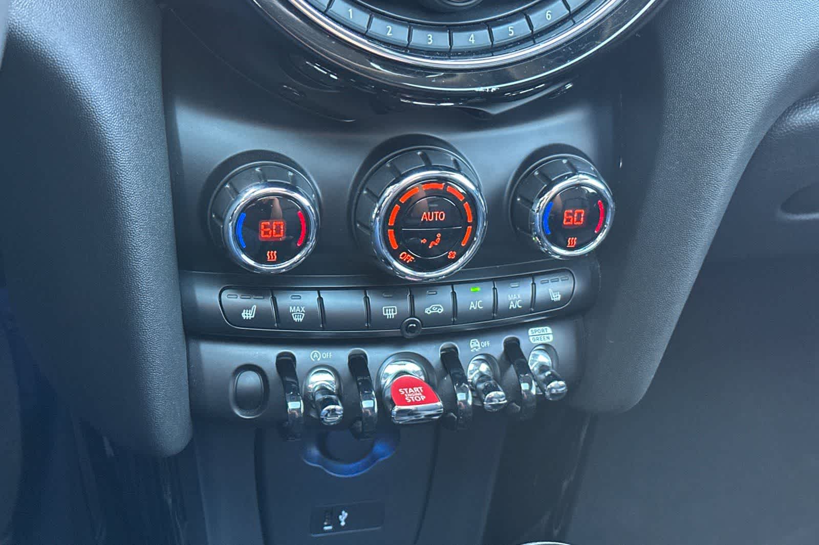 Thumbnail: 2020 MINI Cooper Hardtop - 21