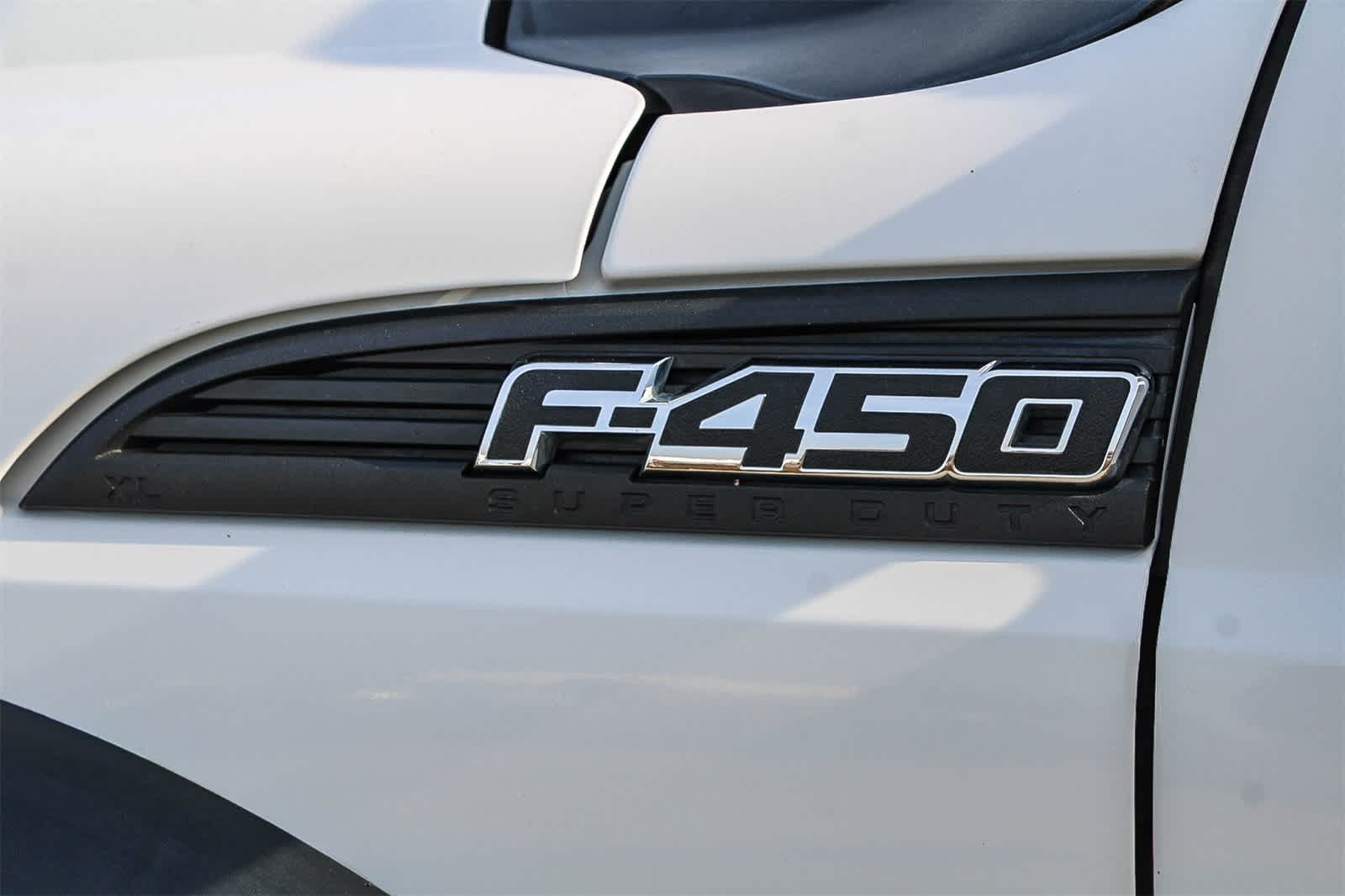 Thumbnail: 2015 Ford Econoline - 18