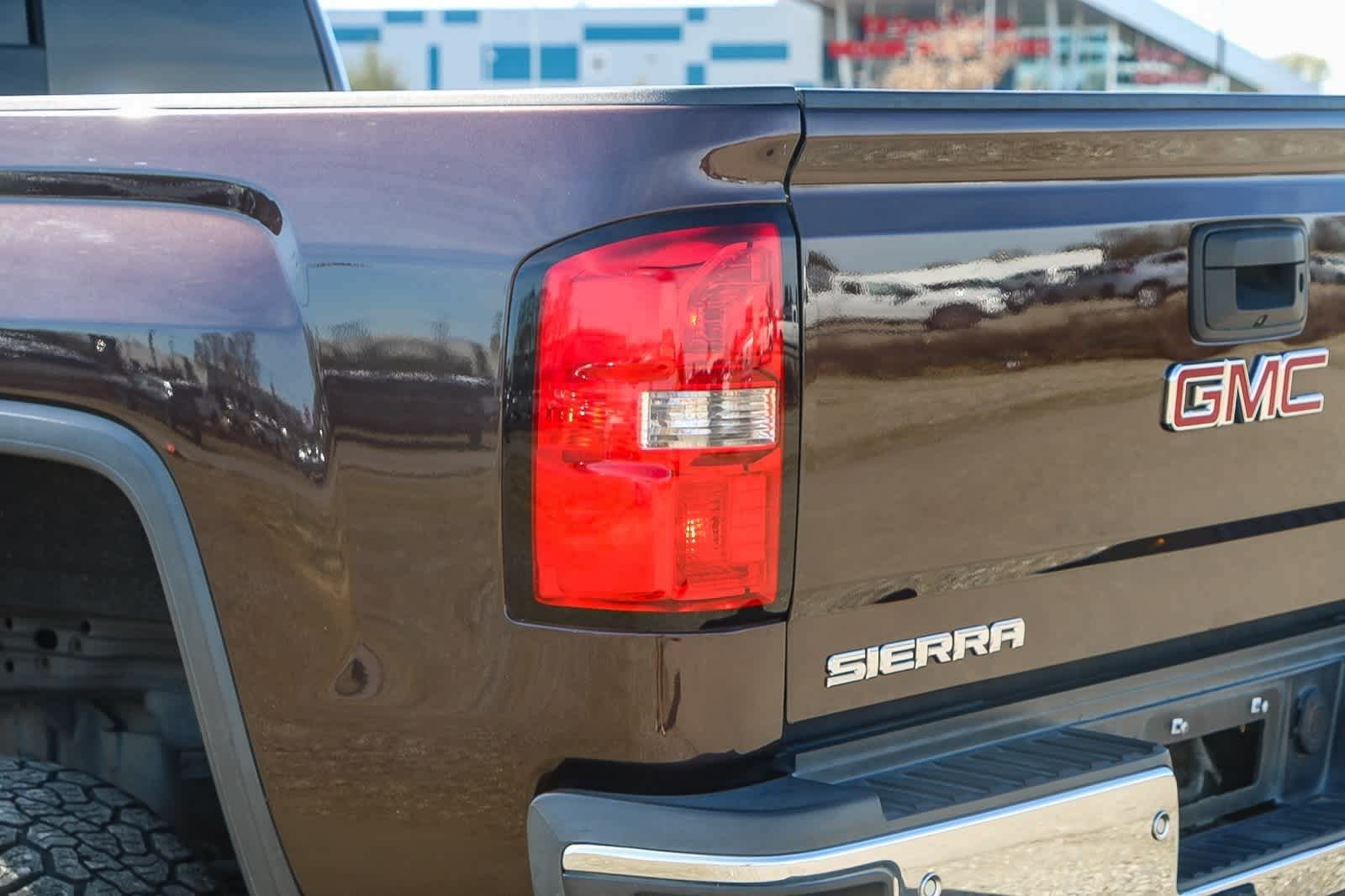 Thumbnail: 2016 GMC Sierra 2500 - 11