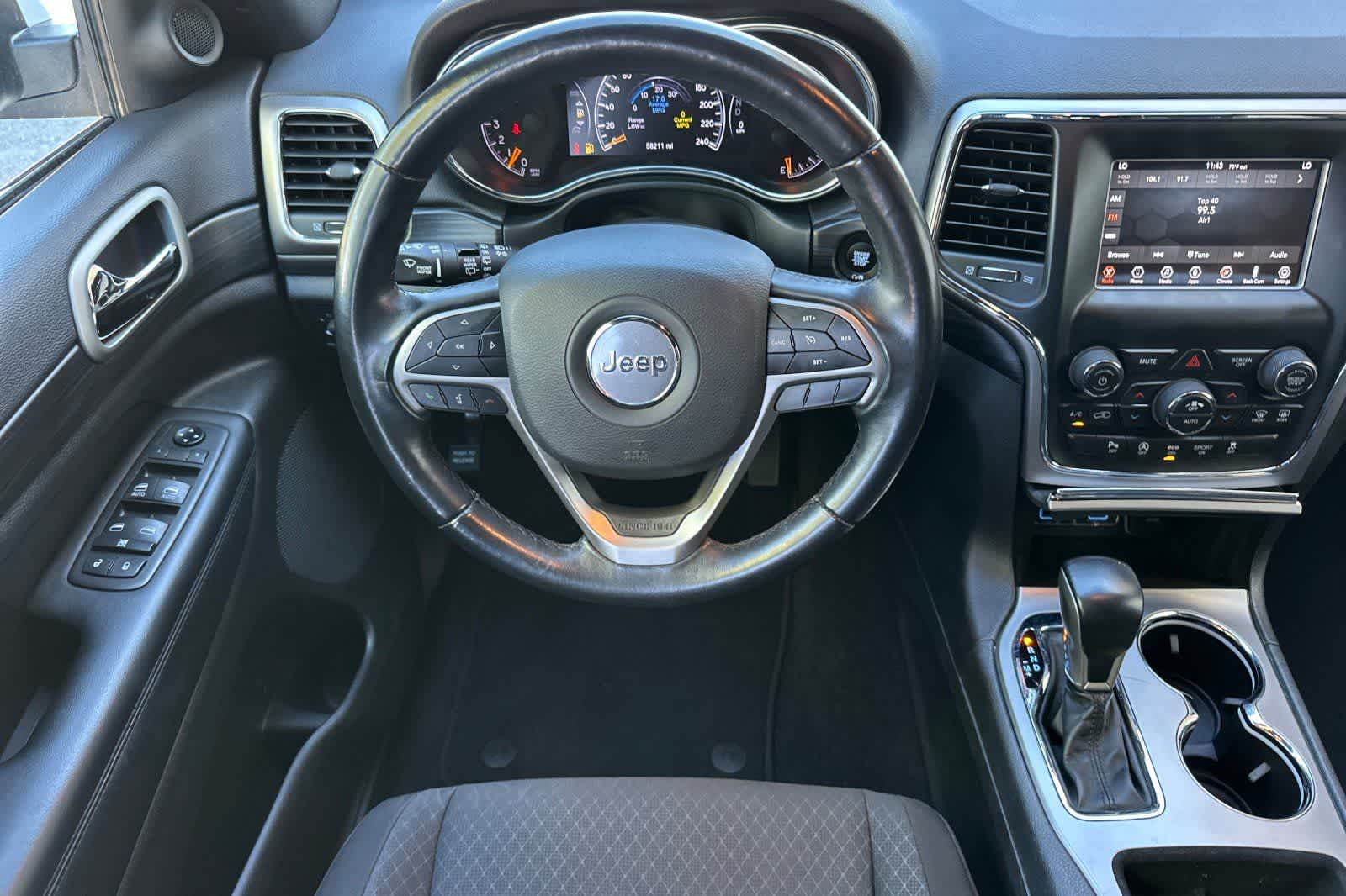 Thumbnail: 2021 Jeep Grand Cherokee - 14