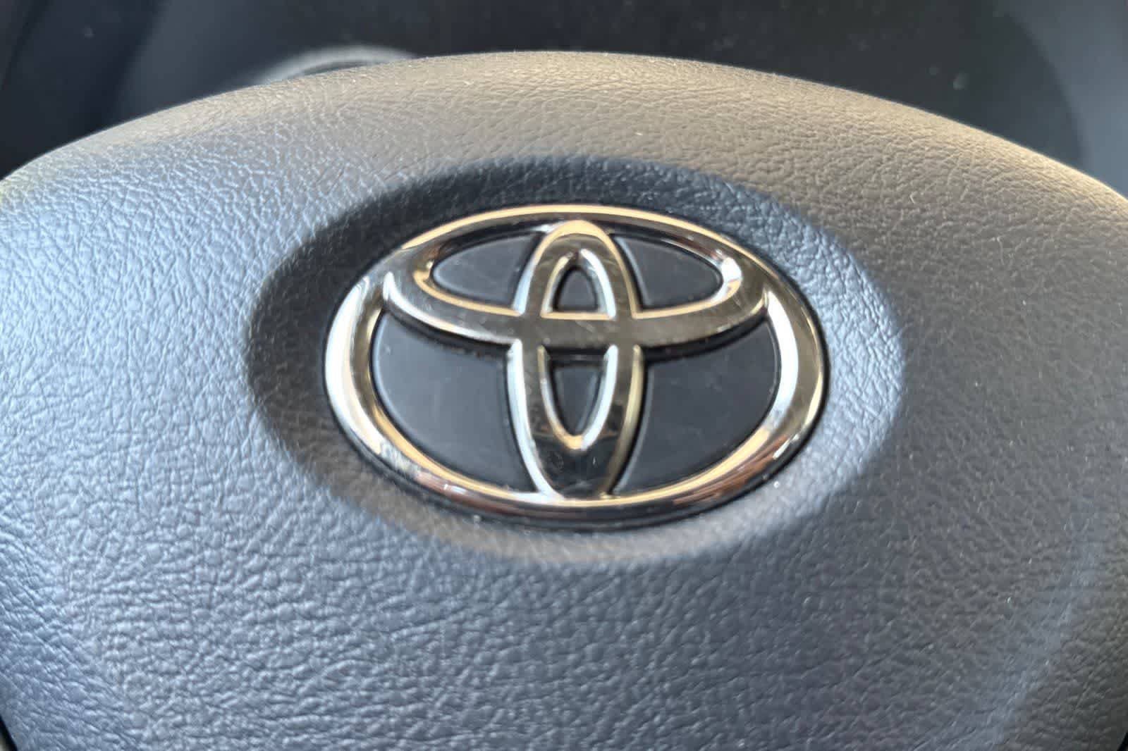 Thumbnail: 2009 Toyota Corolla - 28