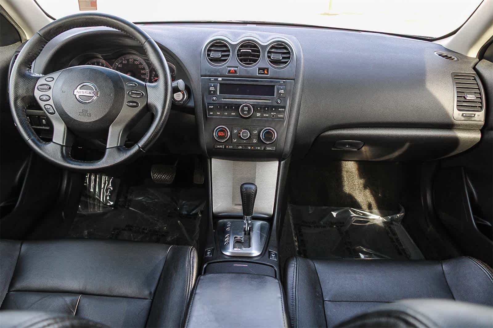 Thumbnail: 2012 Nissan Altima - 17