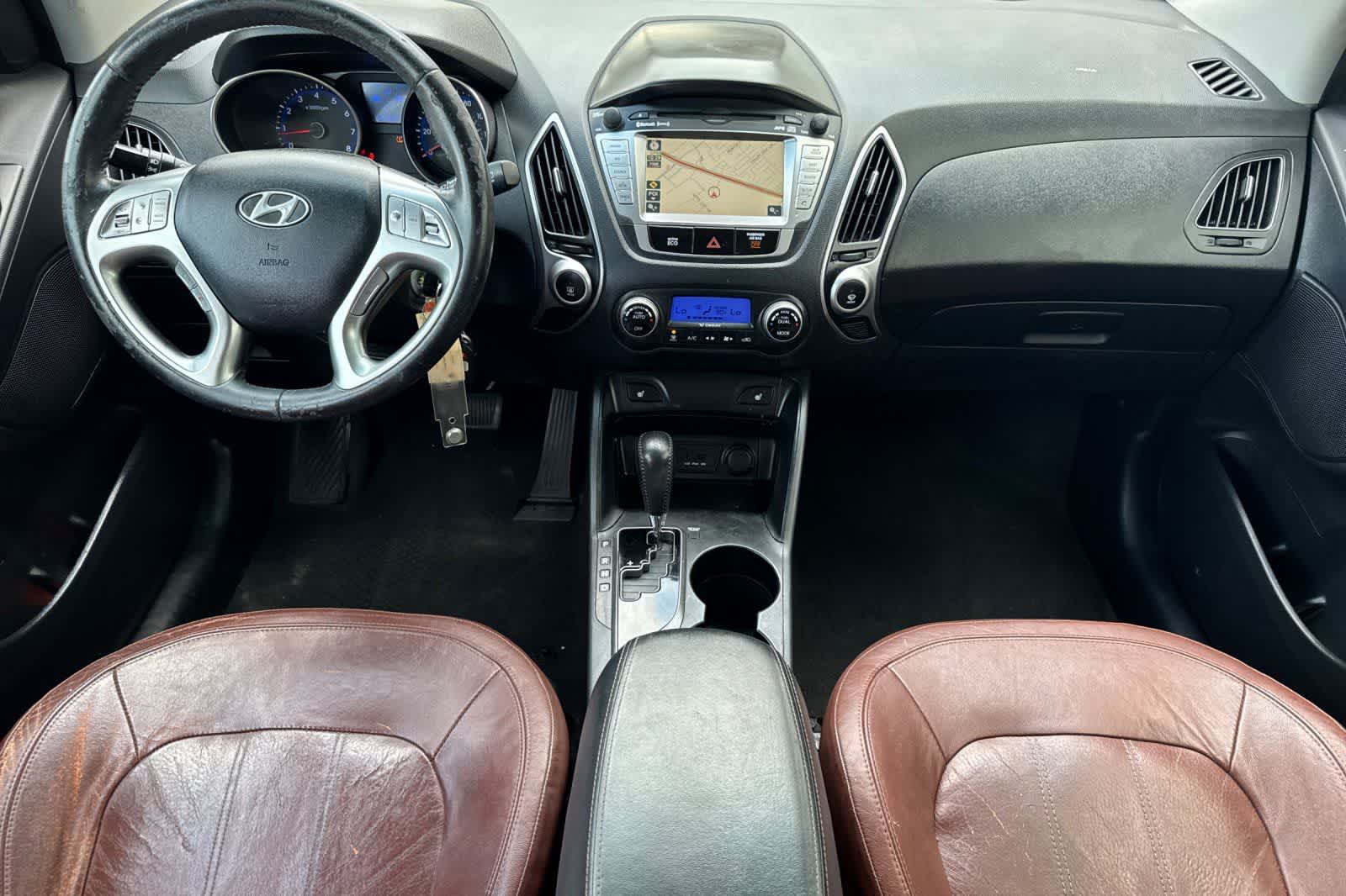 Thumbnail: 2012 Hyundai Tucson - 3