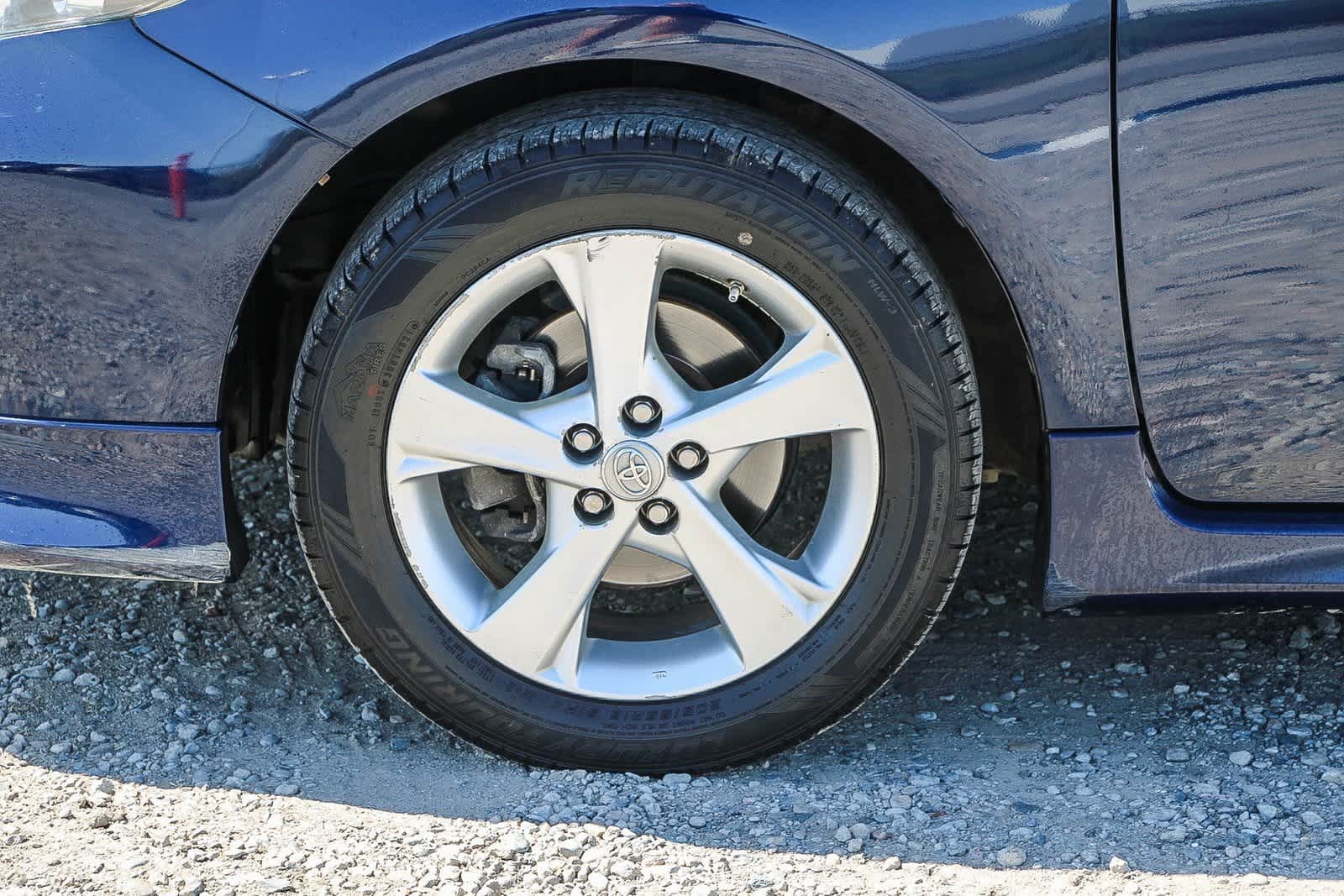 Thumbnail: 2013 Toyota Corolla - 9