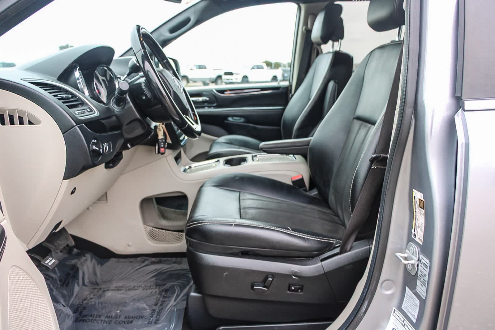 Thumbnail: 2019 Dodge Grand Caravan - 21