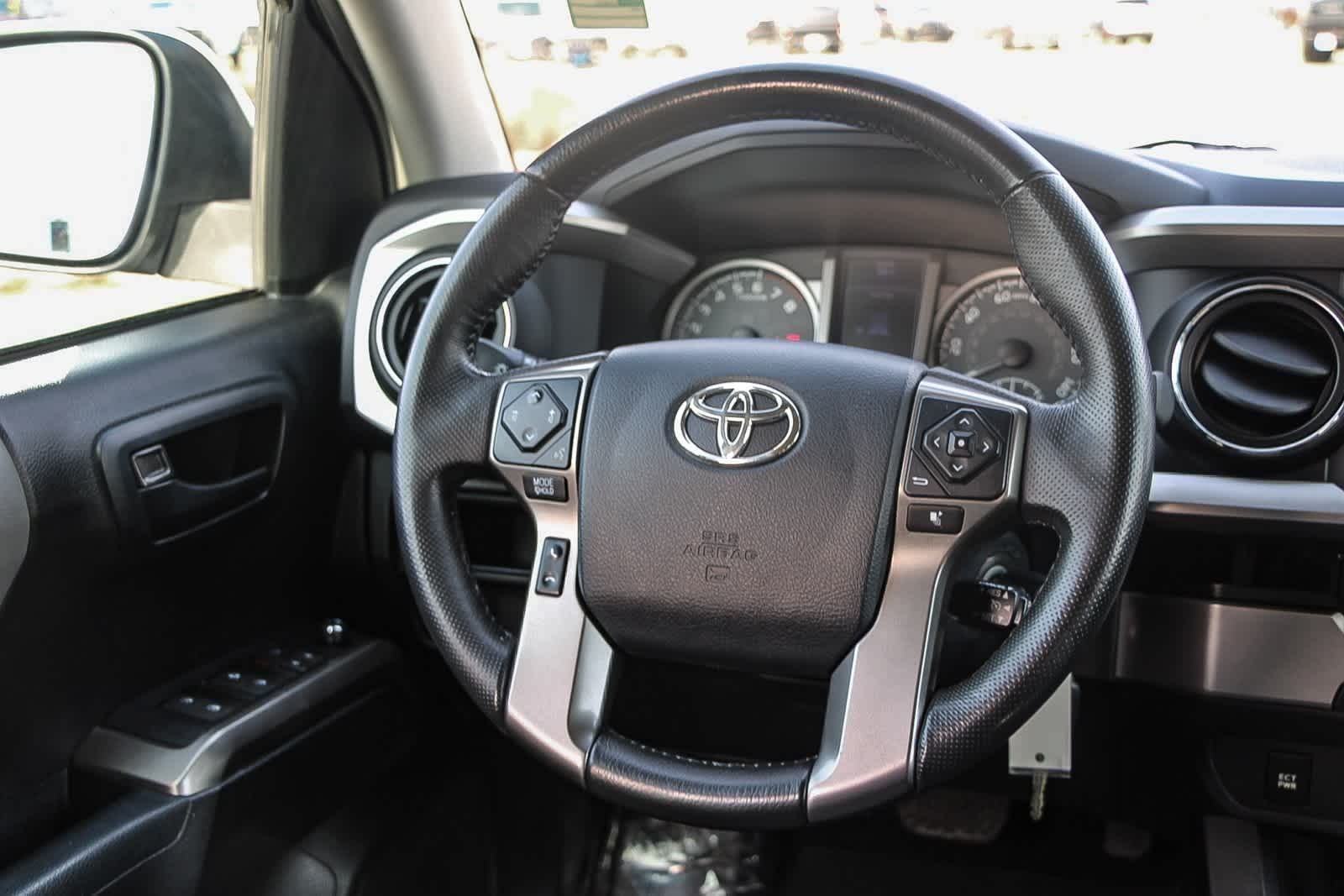 Thumbnail: 2017 Toyota Tacoma - 12
