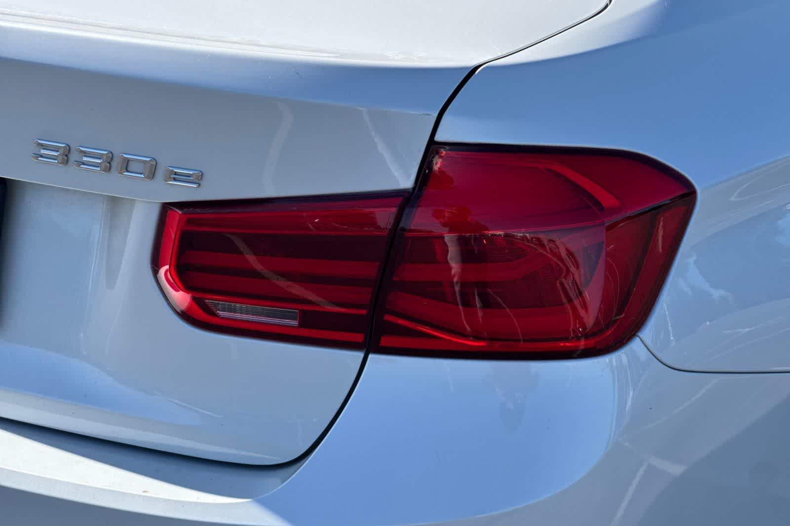 Thumbnail: 2018 BMW 3 Series - 31