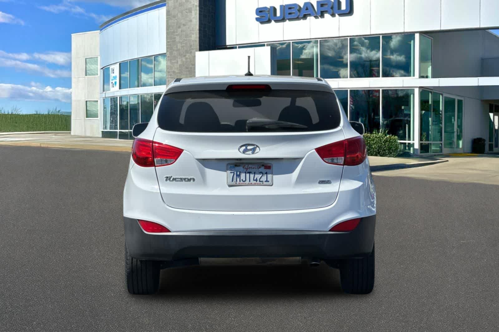 Thumbnail: 2015 Hyundai Tucson - 7