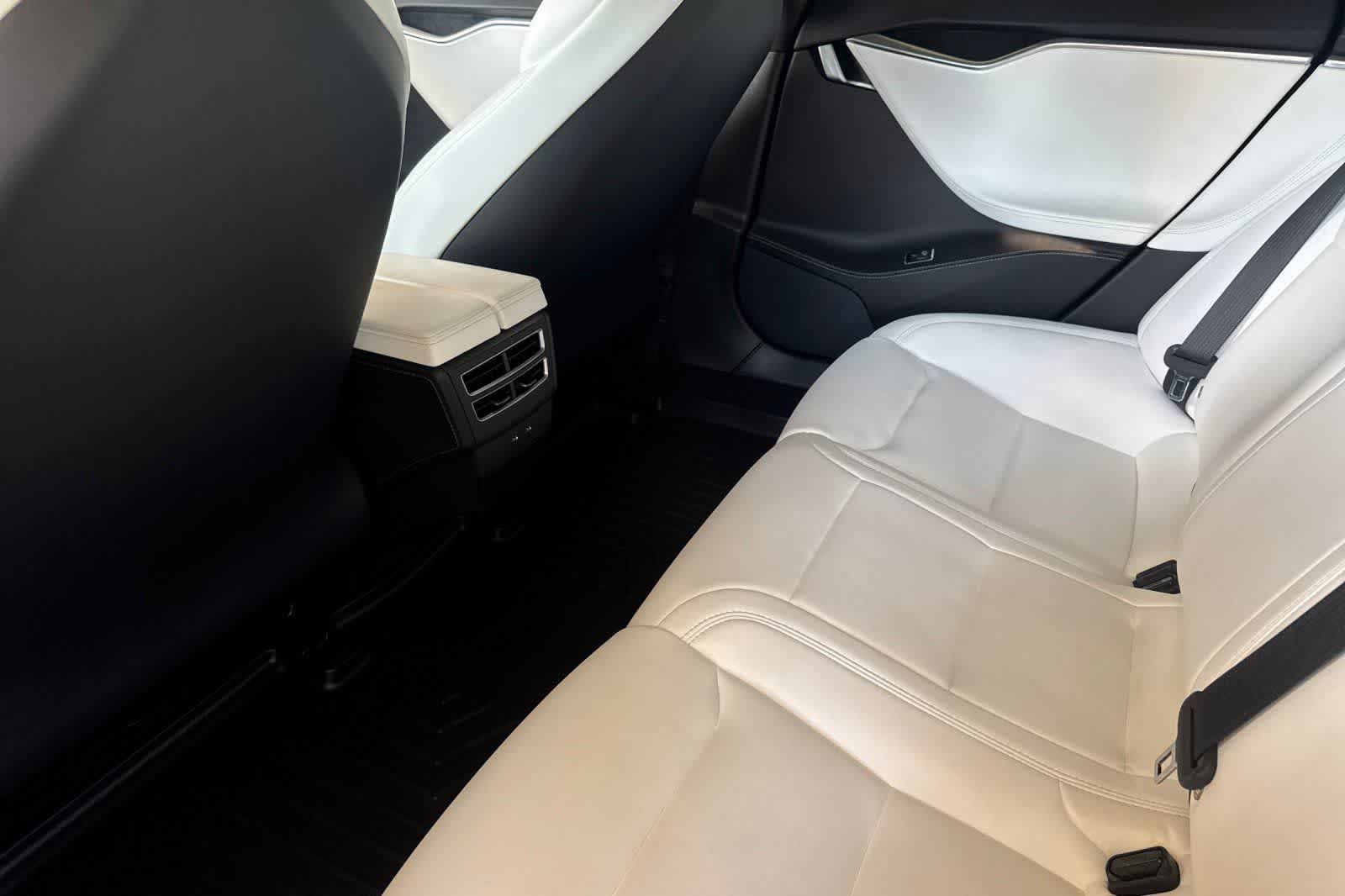 Thumbnail: 2018 Tesla Model S - 4