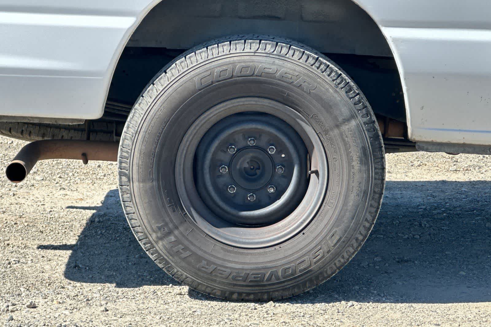 Thumbnail: 2014 Ford Econoline - 28