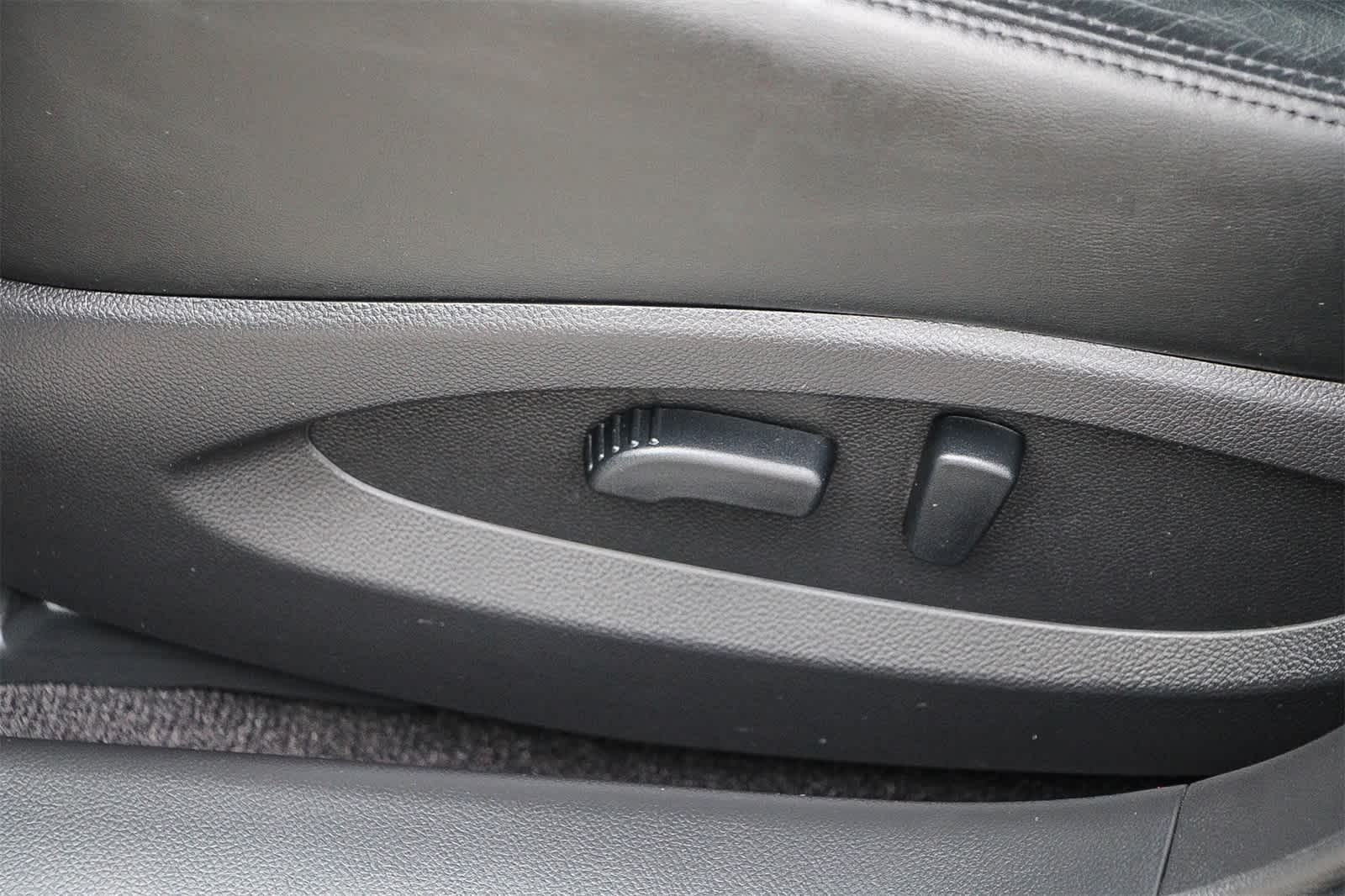 Thumbnail: 2017 INFINITI QX50 - 20