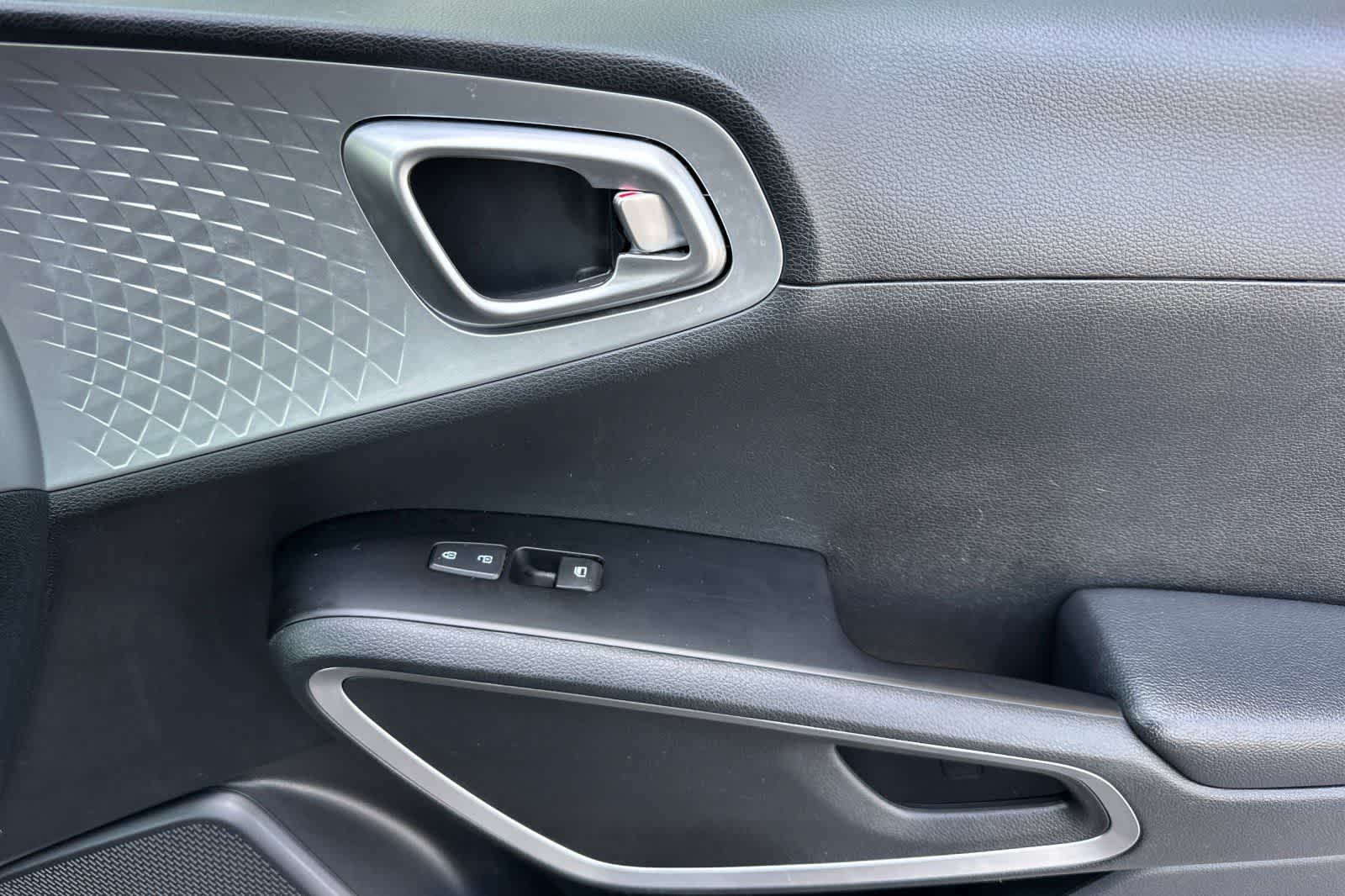 Thumbnail: 2023 Kia Soul - 18