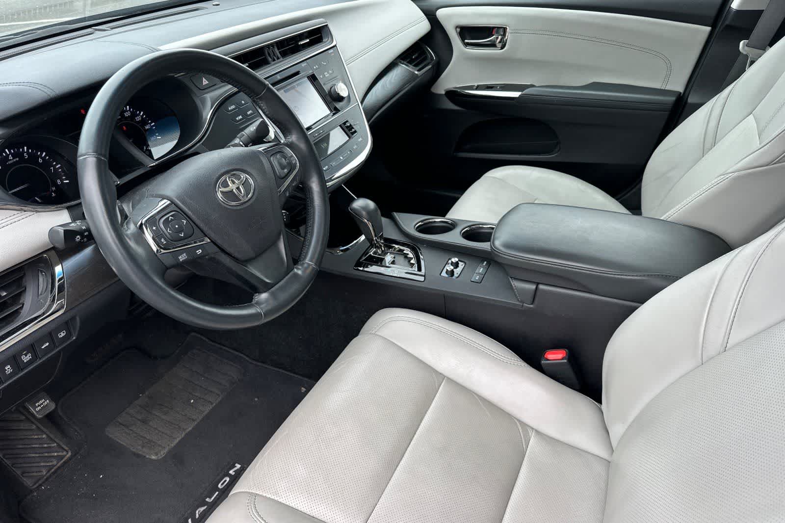 Thumbnail: 2018 Toyota Avalon - 11