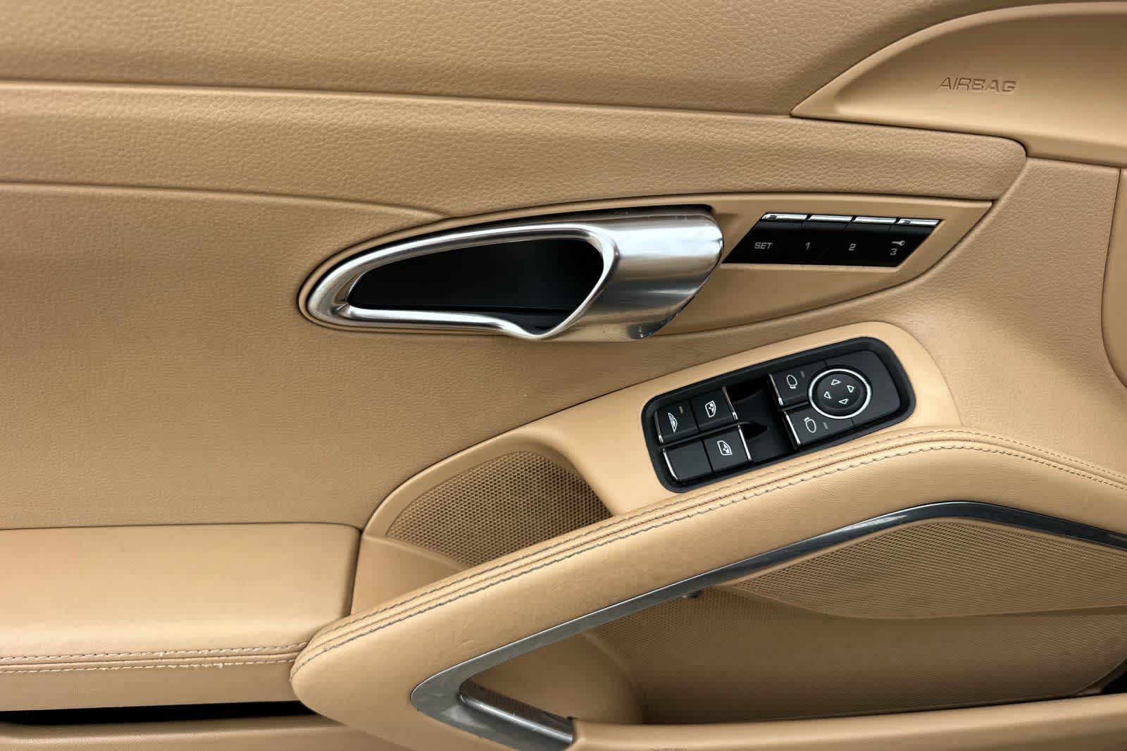 Thumbnail: 2013 Porsche 911 - 12