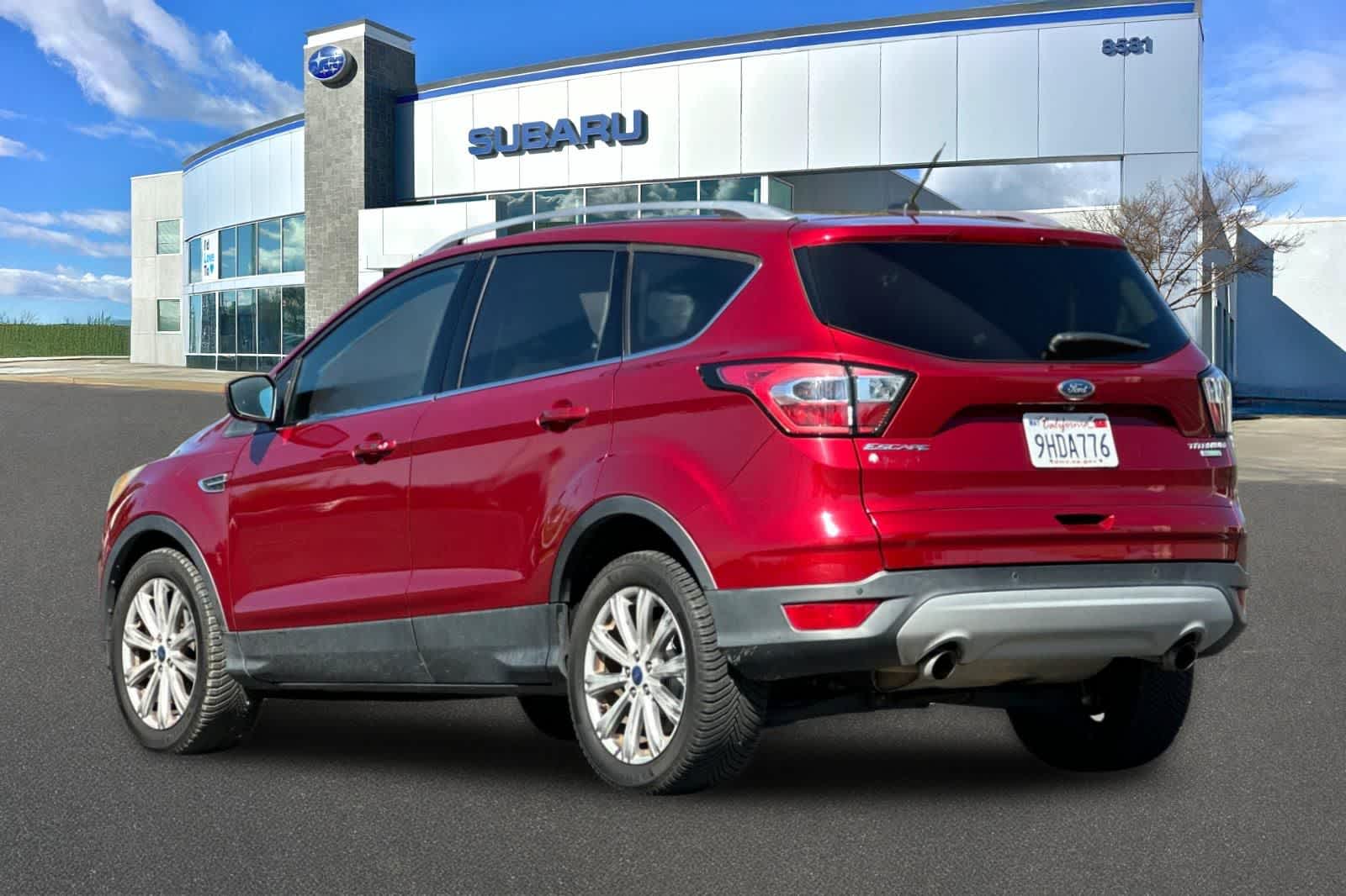 Thumbnail: 2017 Ford Escape - 8