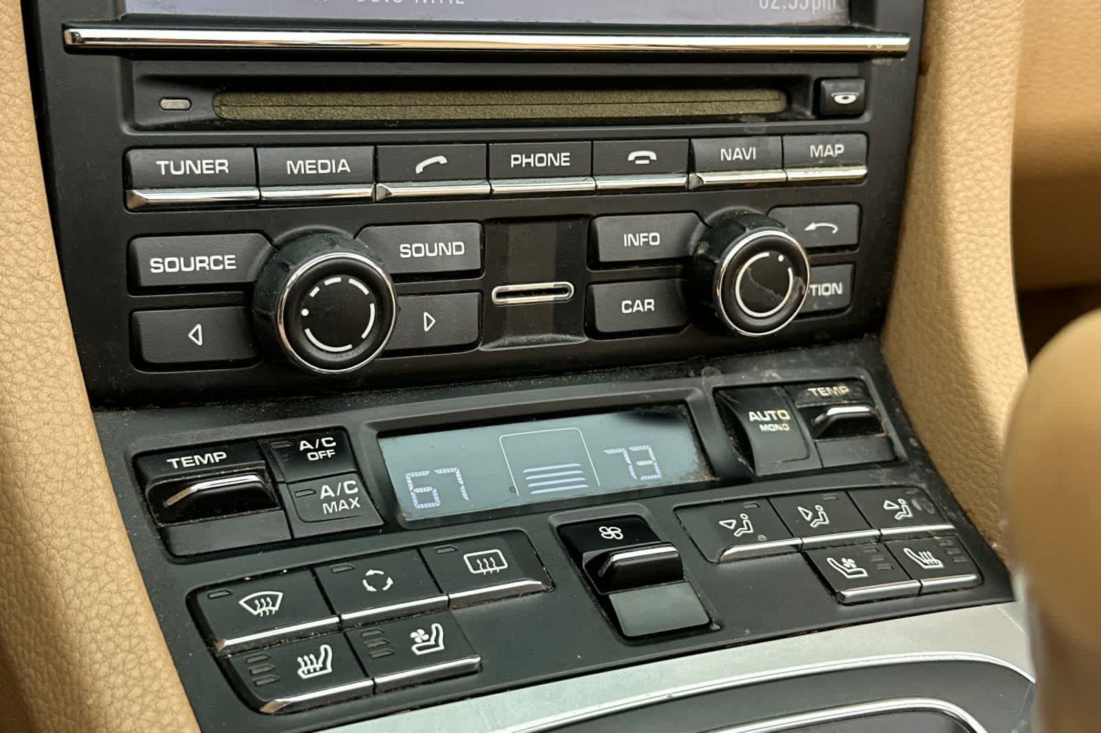 Thumbnail: 2013 Porsche 911 - 19